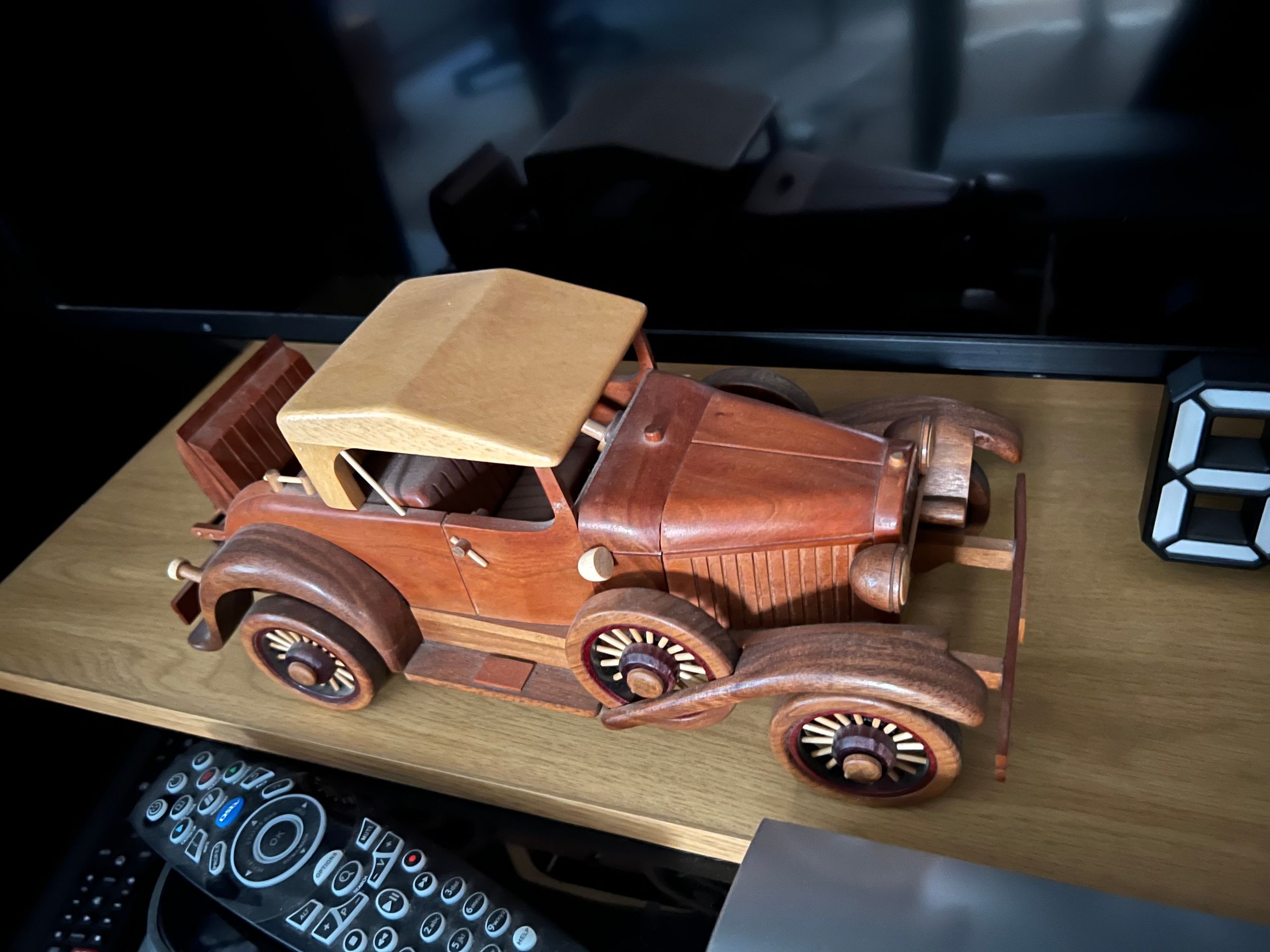 KaggelKakkiesza for wood items's image