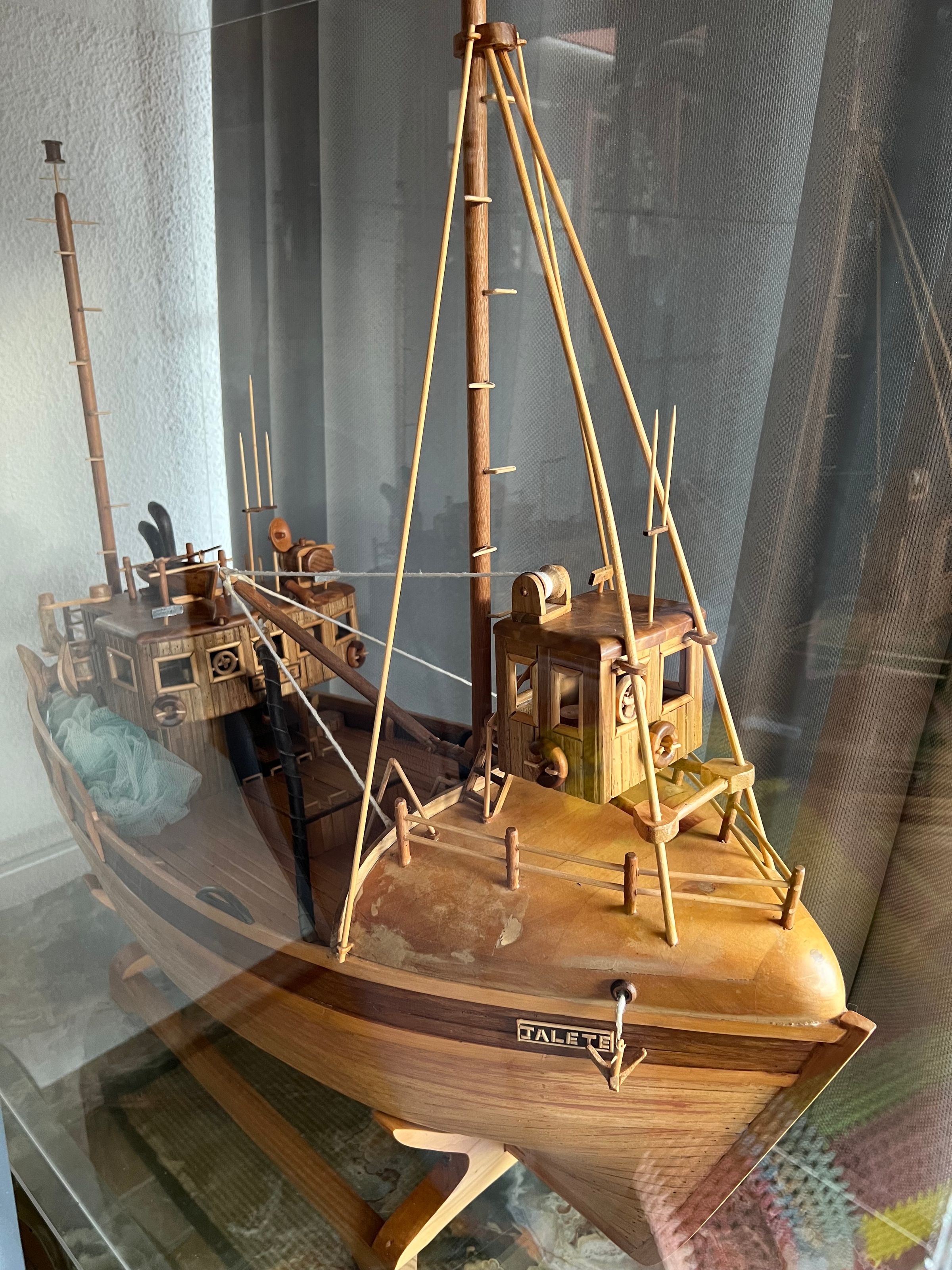 KaggelKakkiesza for wood items's image