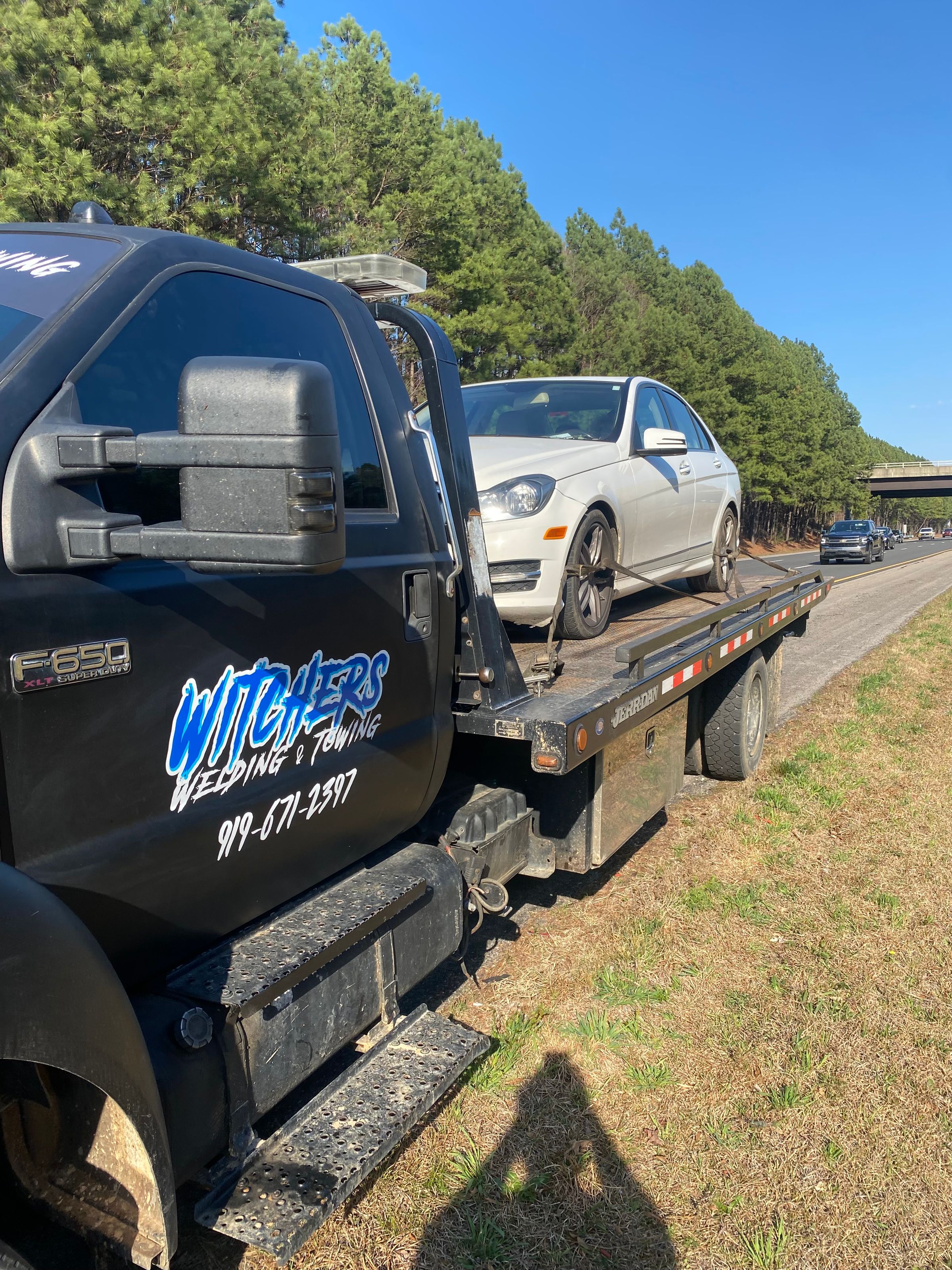 Witchers Towing's image