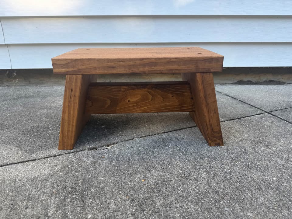 Severed Cedar Artistry's image