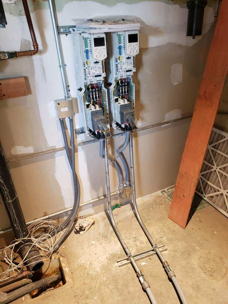 aampedupelectric.com's image