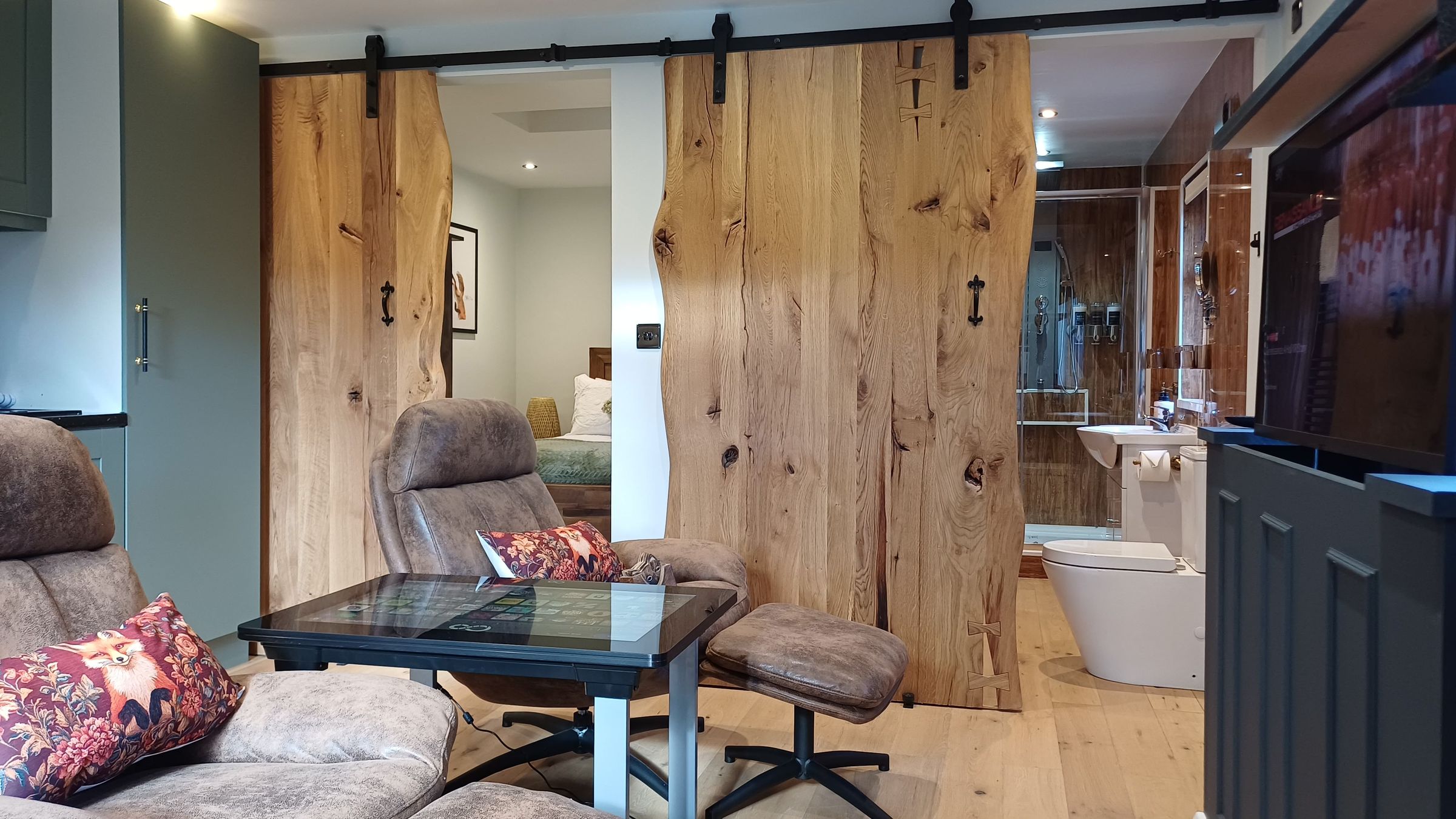 Foxes Folly Cabin's image