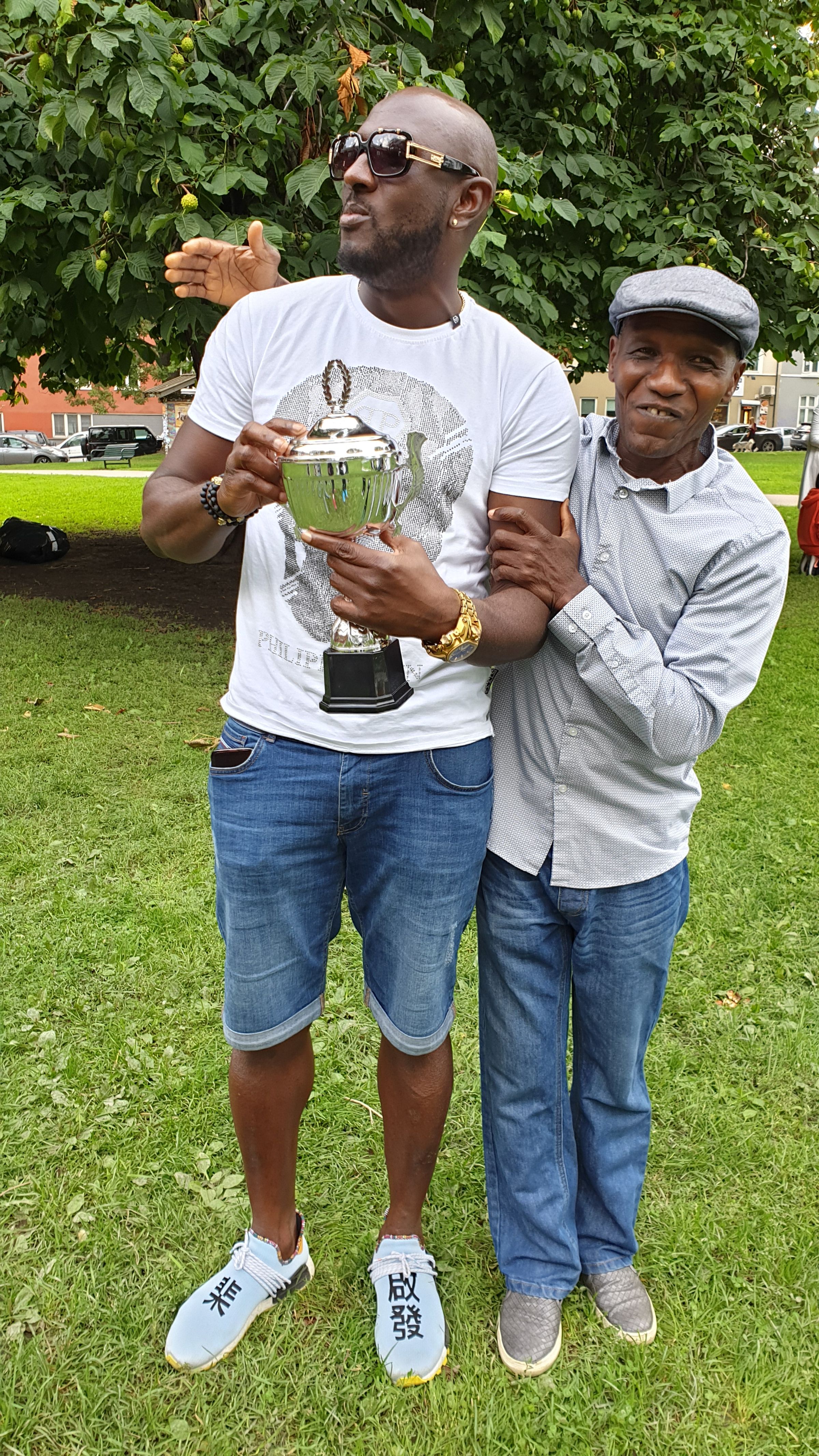 sierraleoneunionnorway.com's image