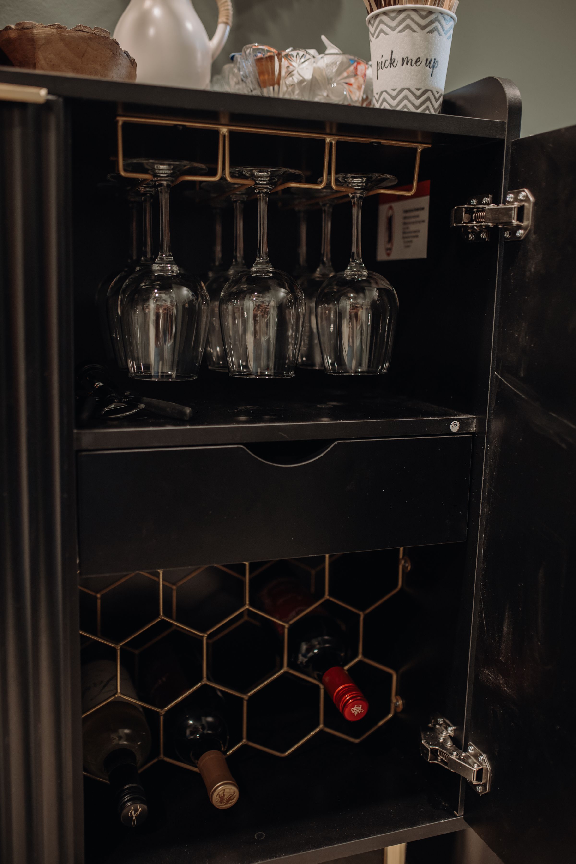 Aeloria Suites's image