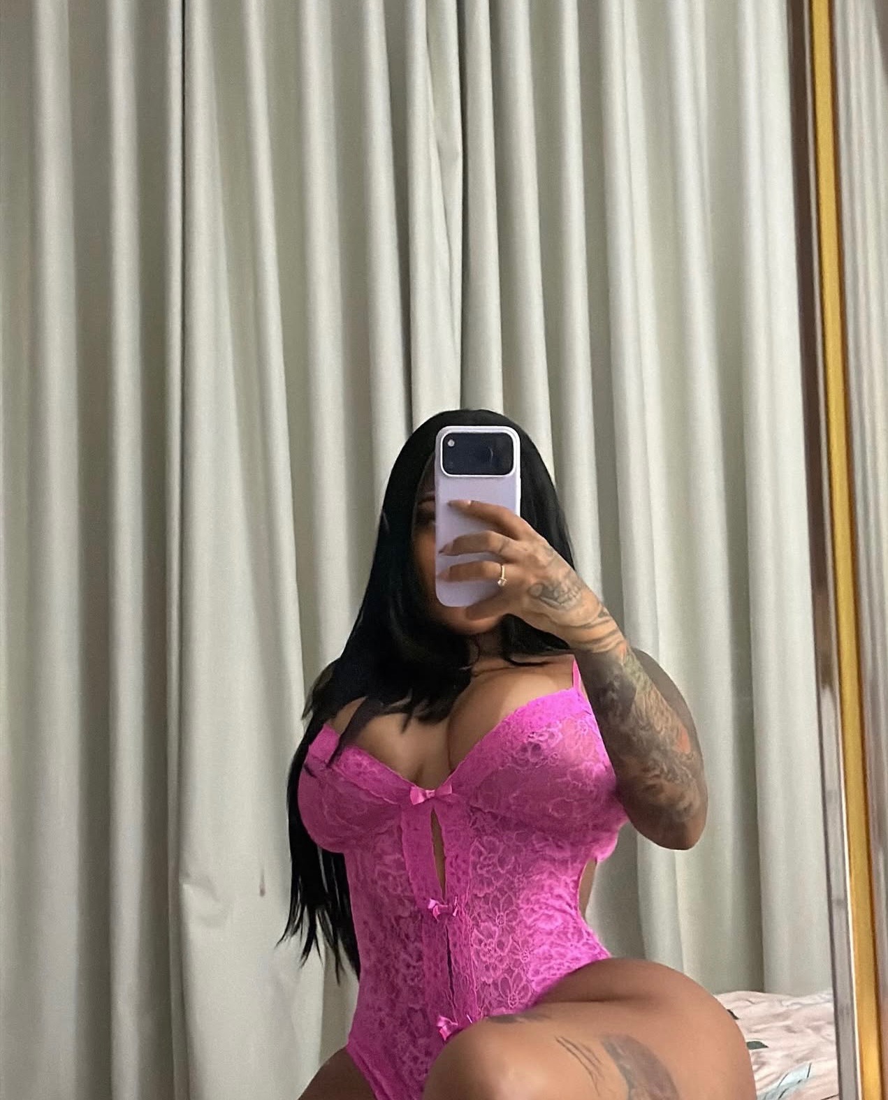 V's Girls's image