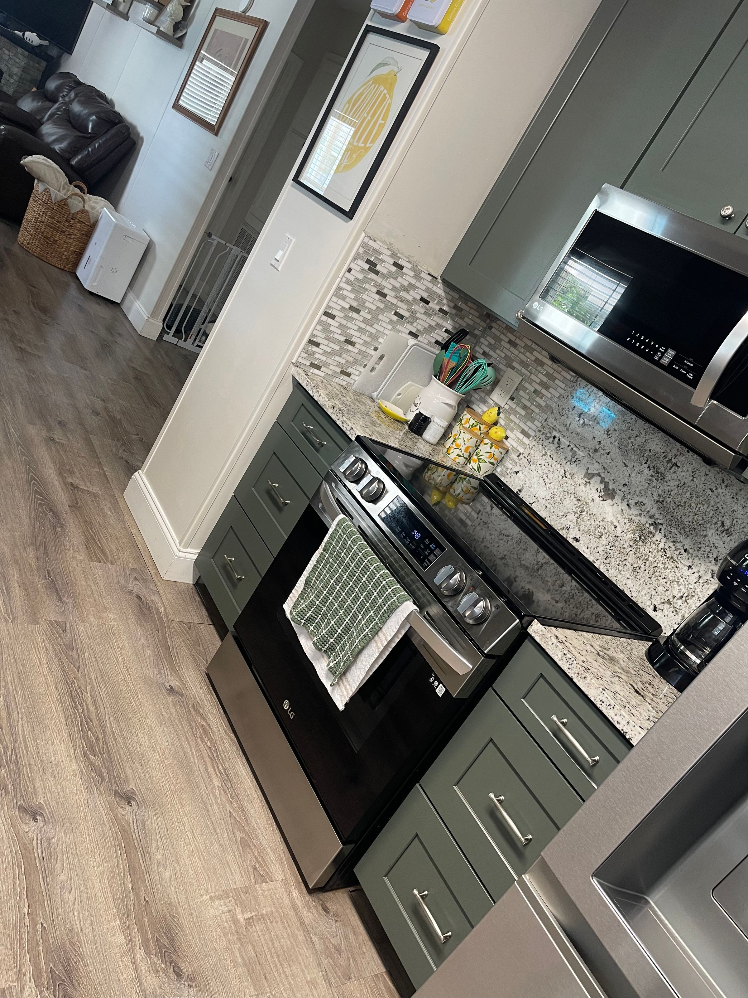 Tiffany's Cleaning Closet, llc's image