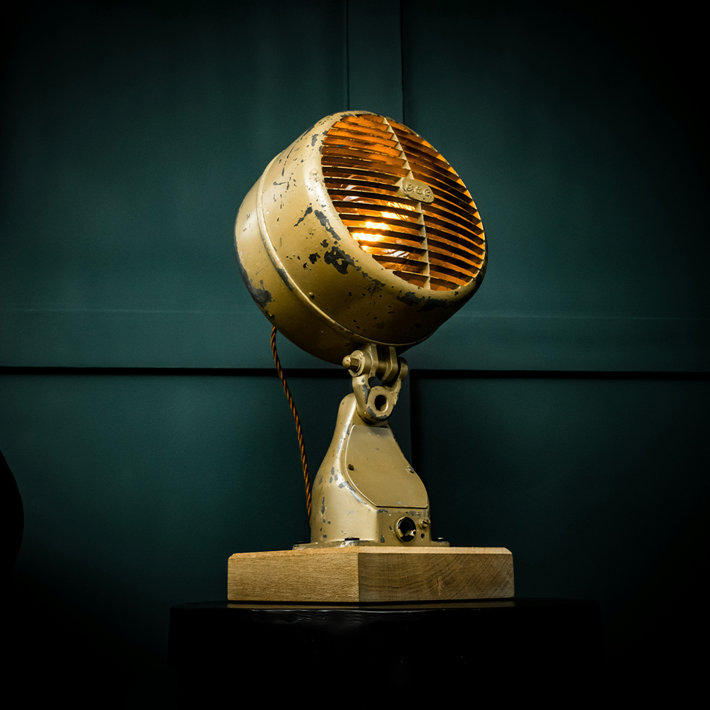 Ross Antiques's image