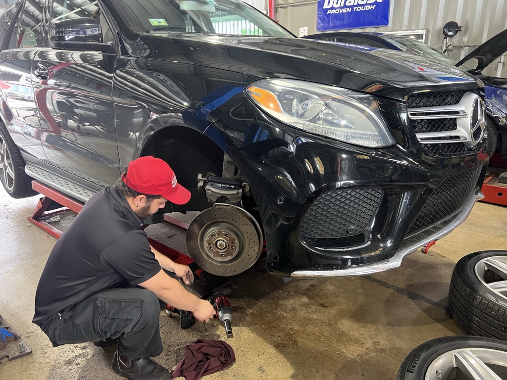 Meca Car Wash & Service Center's image