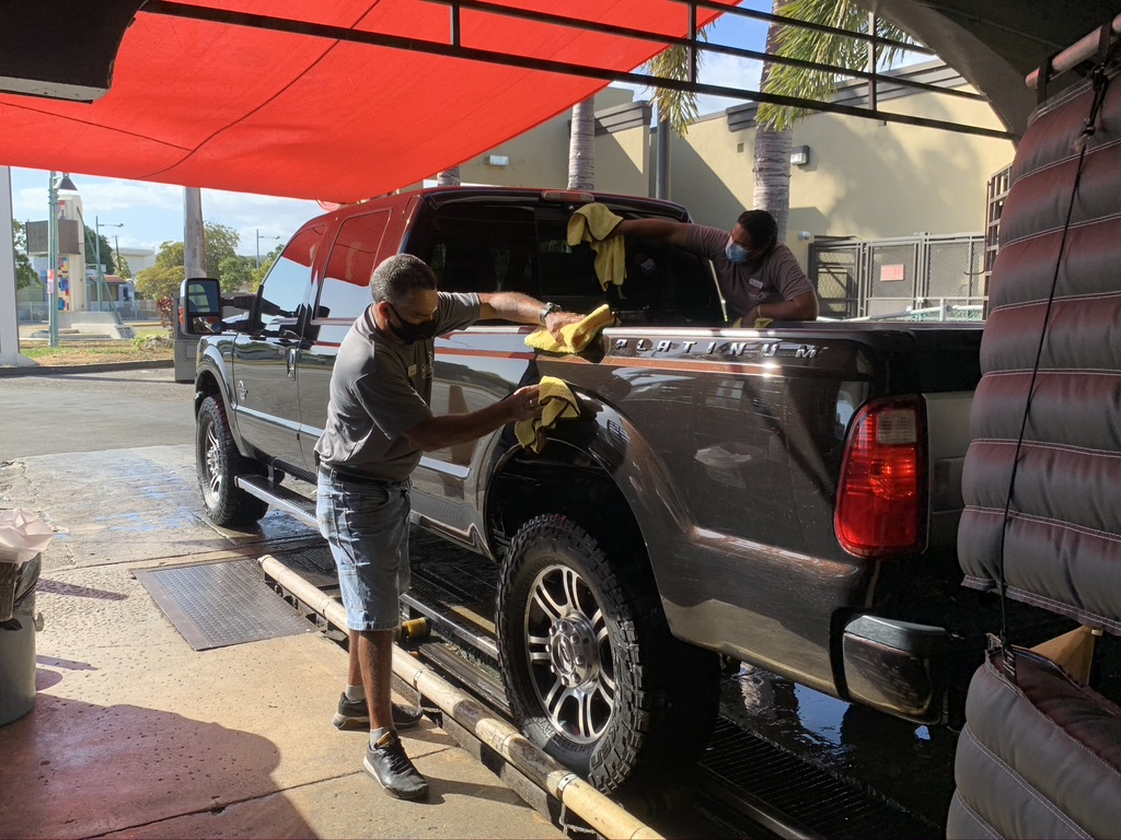Meca Car Wash & Service Center's image