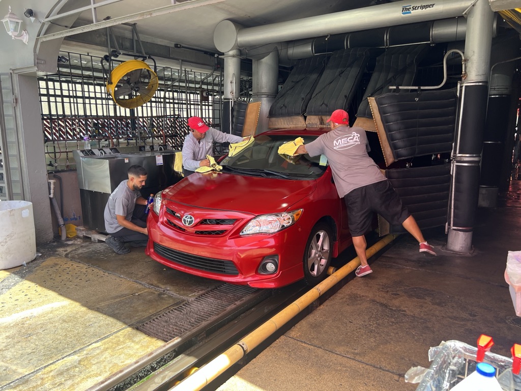 Meca Car Wash & Service Center's image