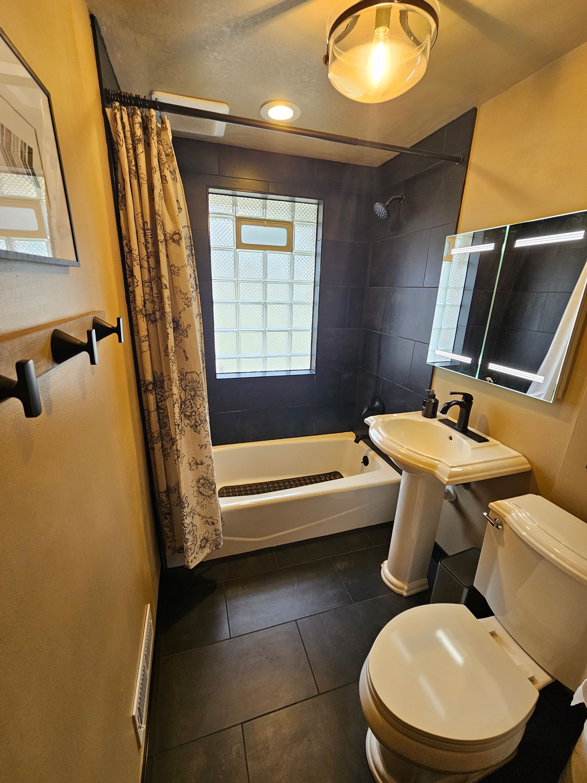 Bathroom Remodeling Ozaukee County WI | Urban Oasis Bath's image