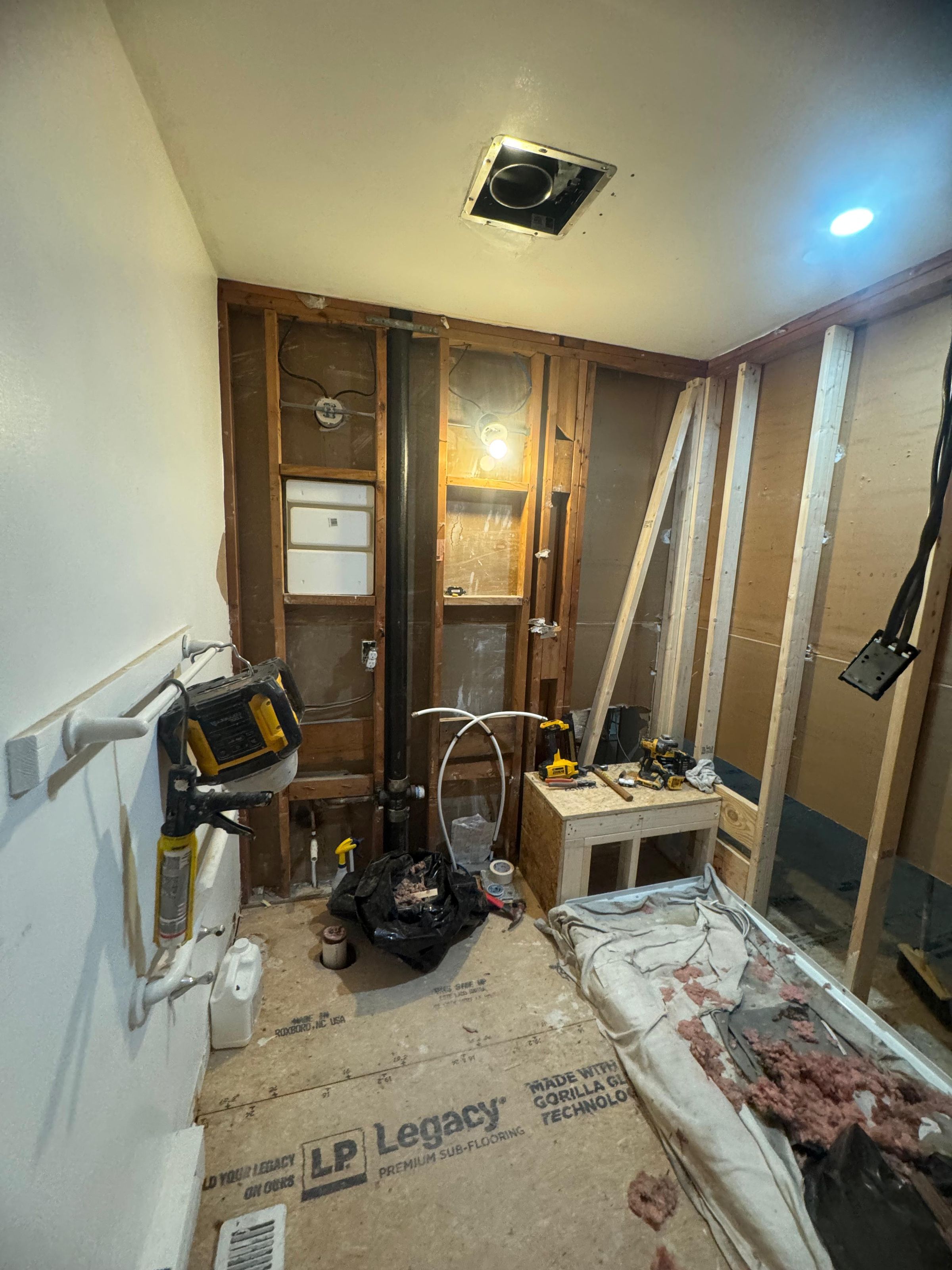 AMMCFLOORINGLLC | Flooring & Carpet Installation in Virginia's image