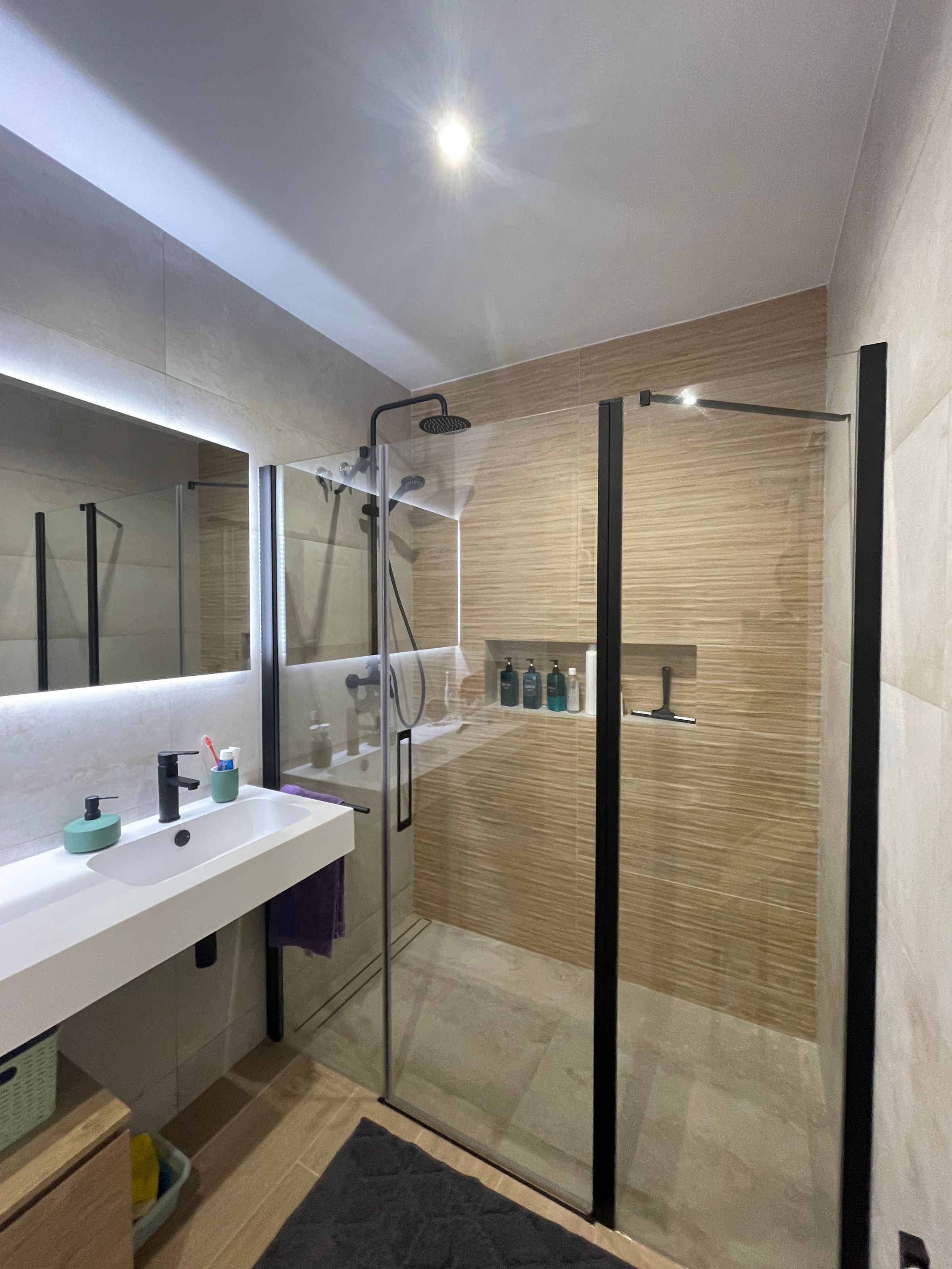 RenovaT's image