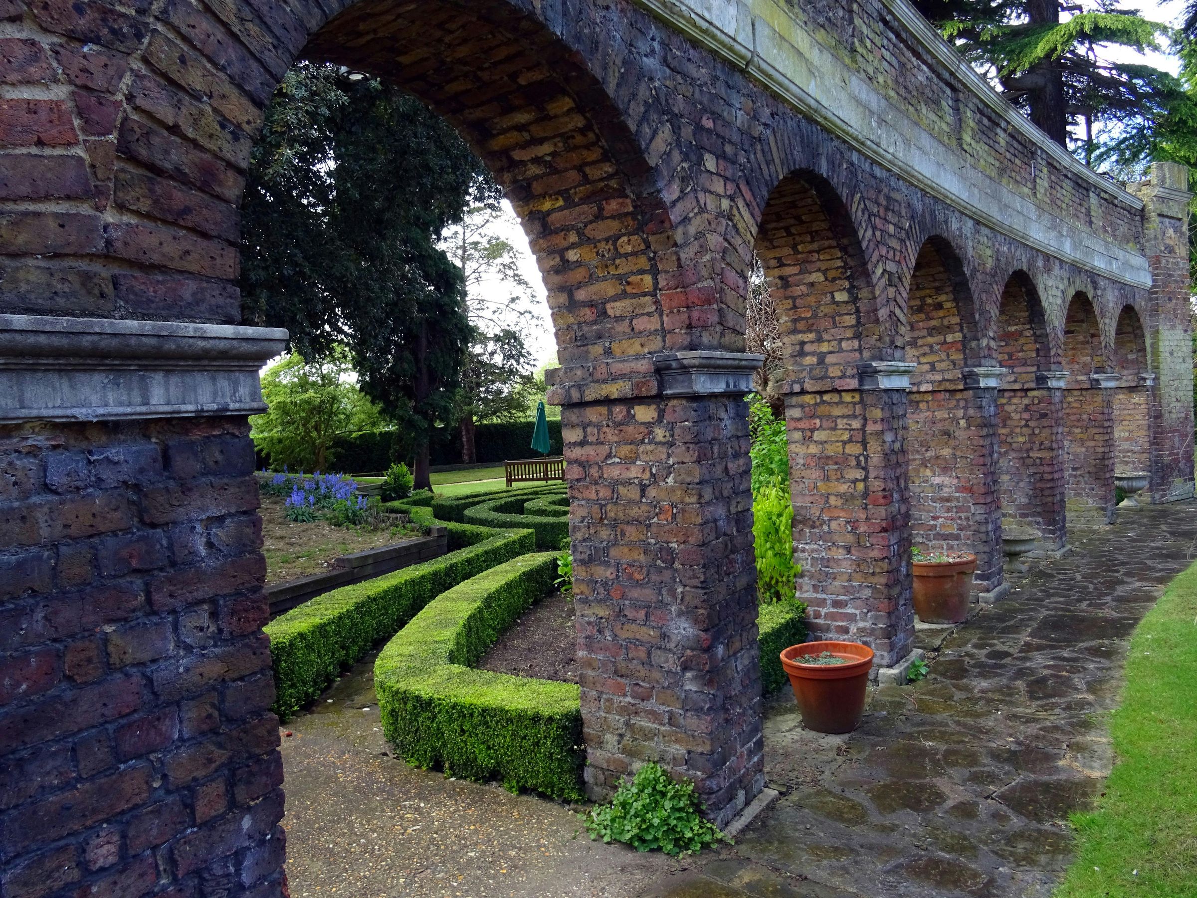 Livingston Landscapes's image