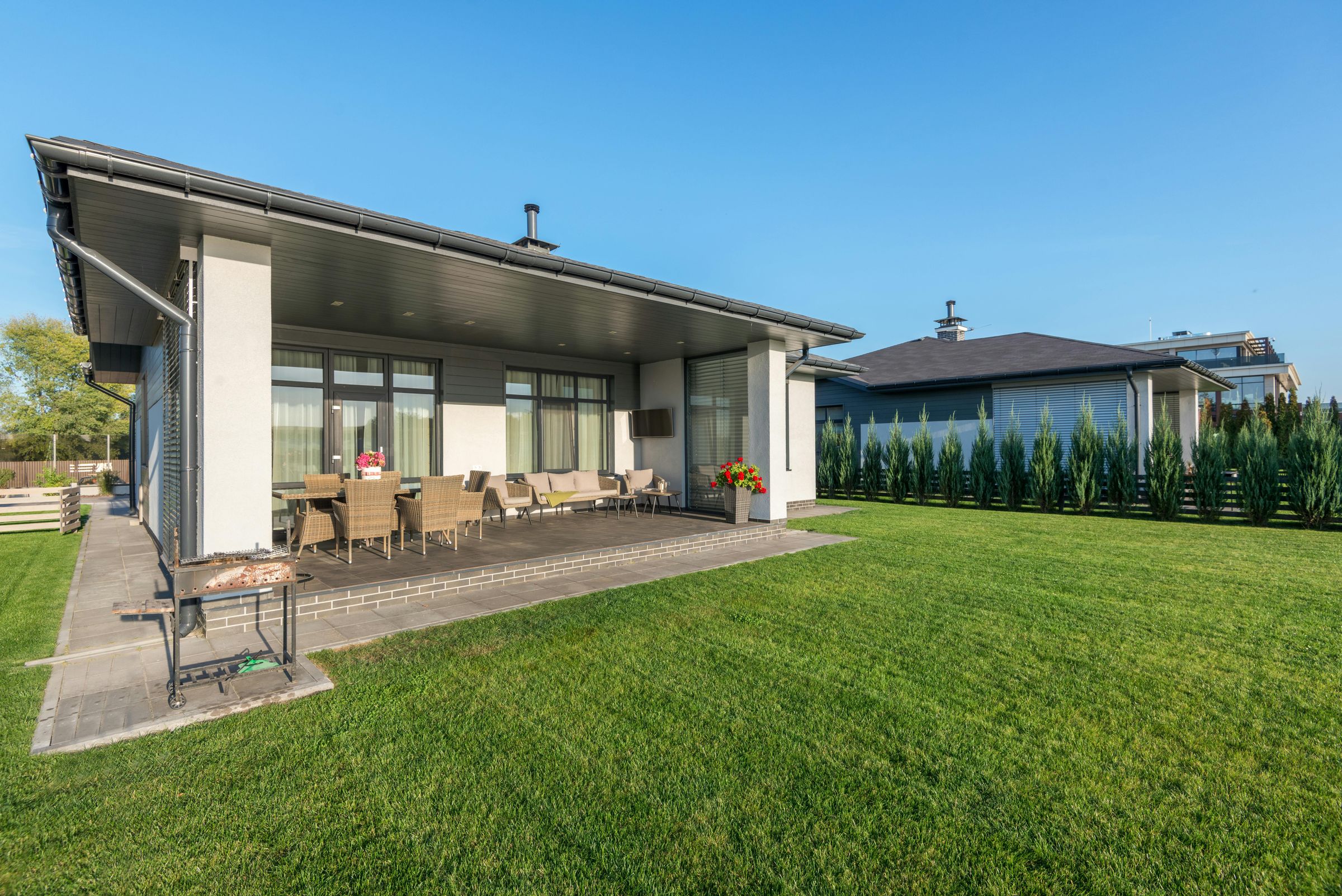 Livingston Landscapes's image