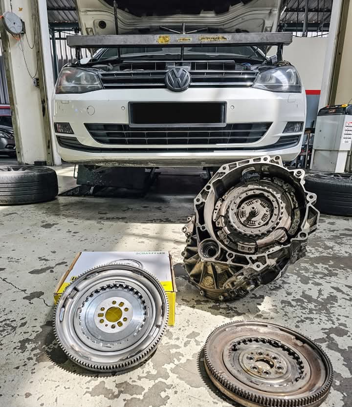 FAST LAP GARAGE's image