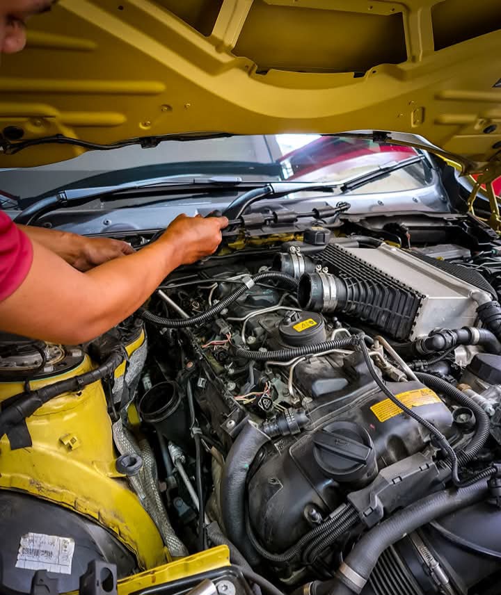 FAST LAP GARAGE's image