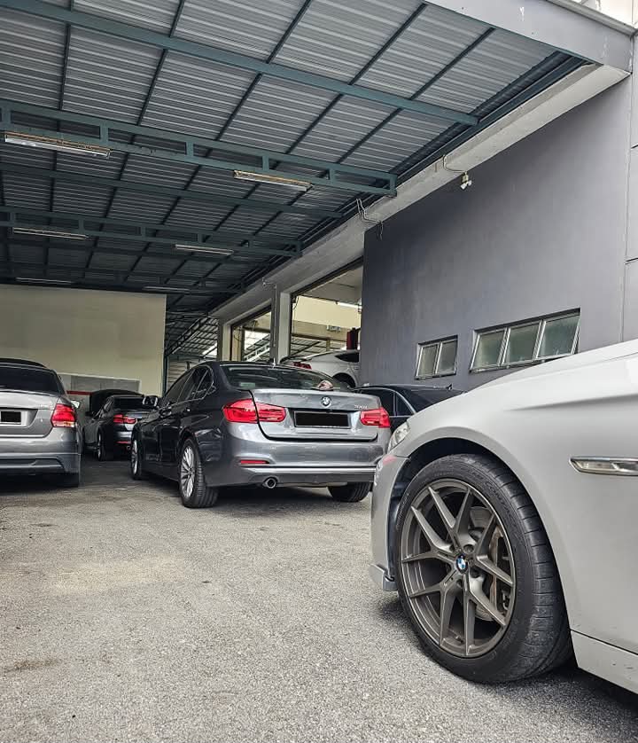 FAST LAP GARAGE's image