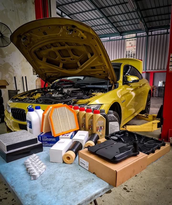 FAST LAP GARAGE's image