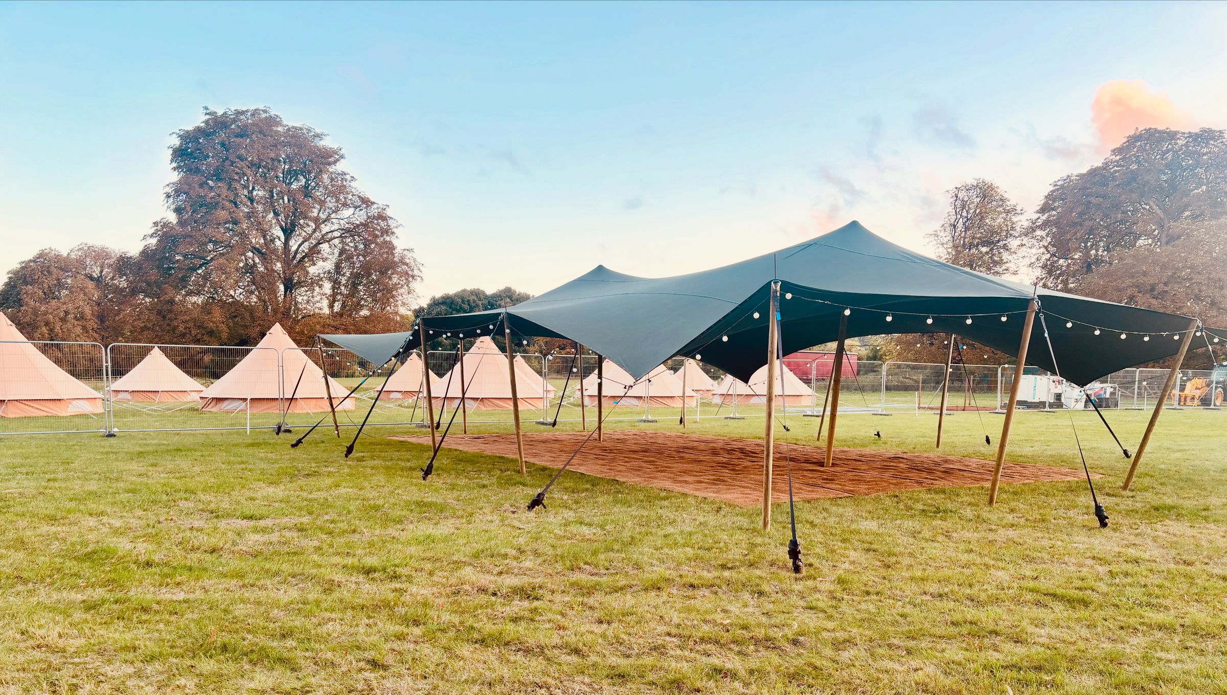10X15M STRETCH TENT