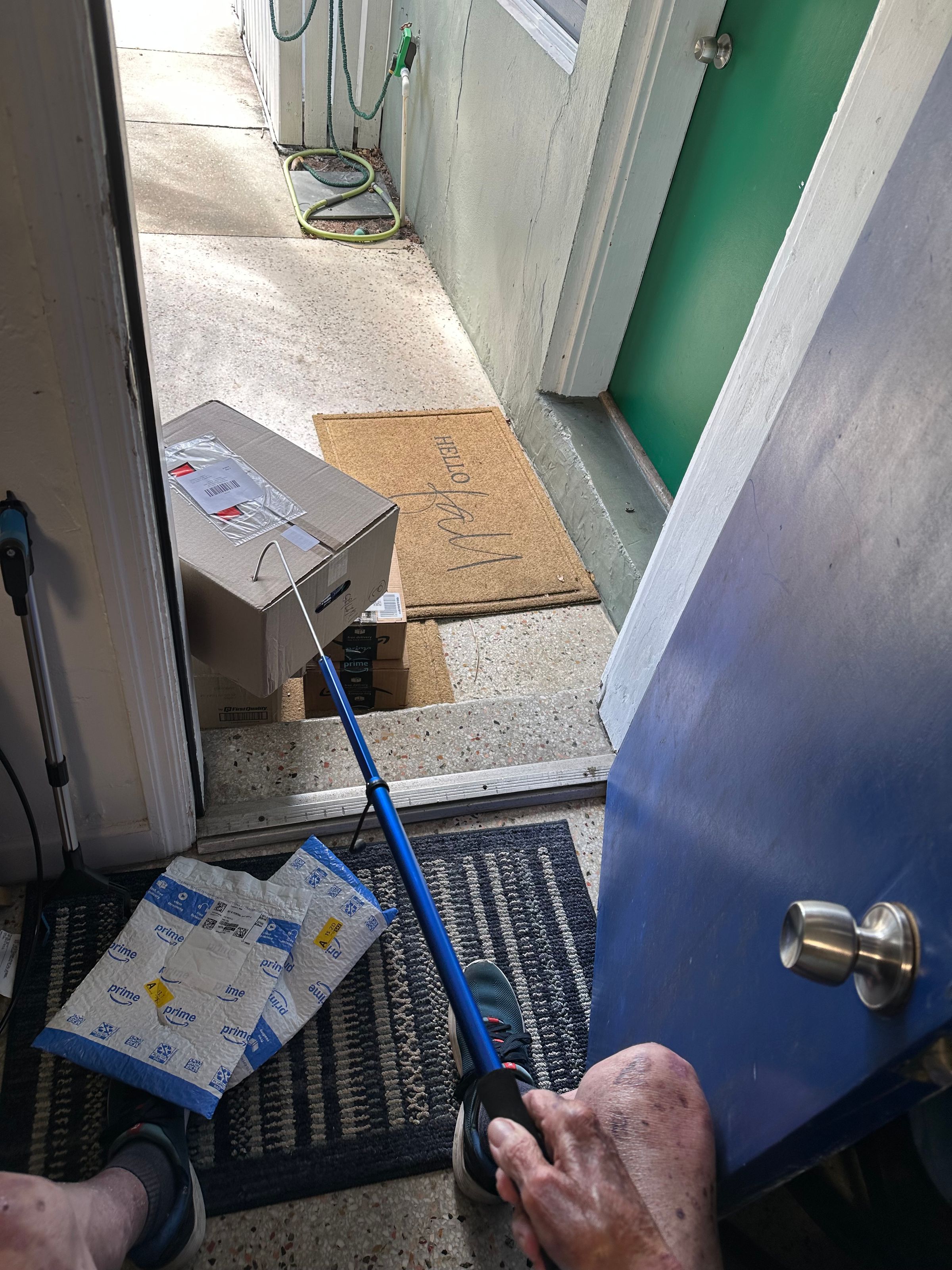 PACKAGE RETRIEVER's image