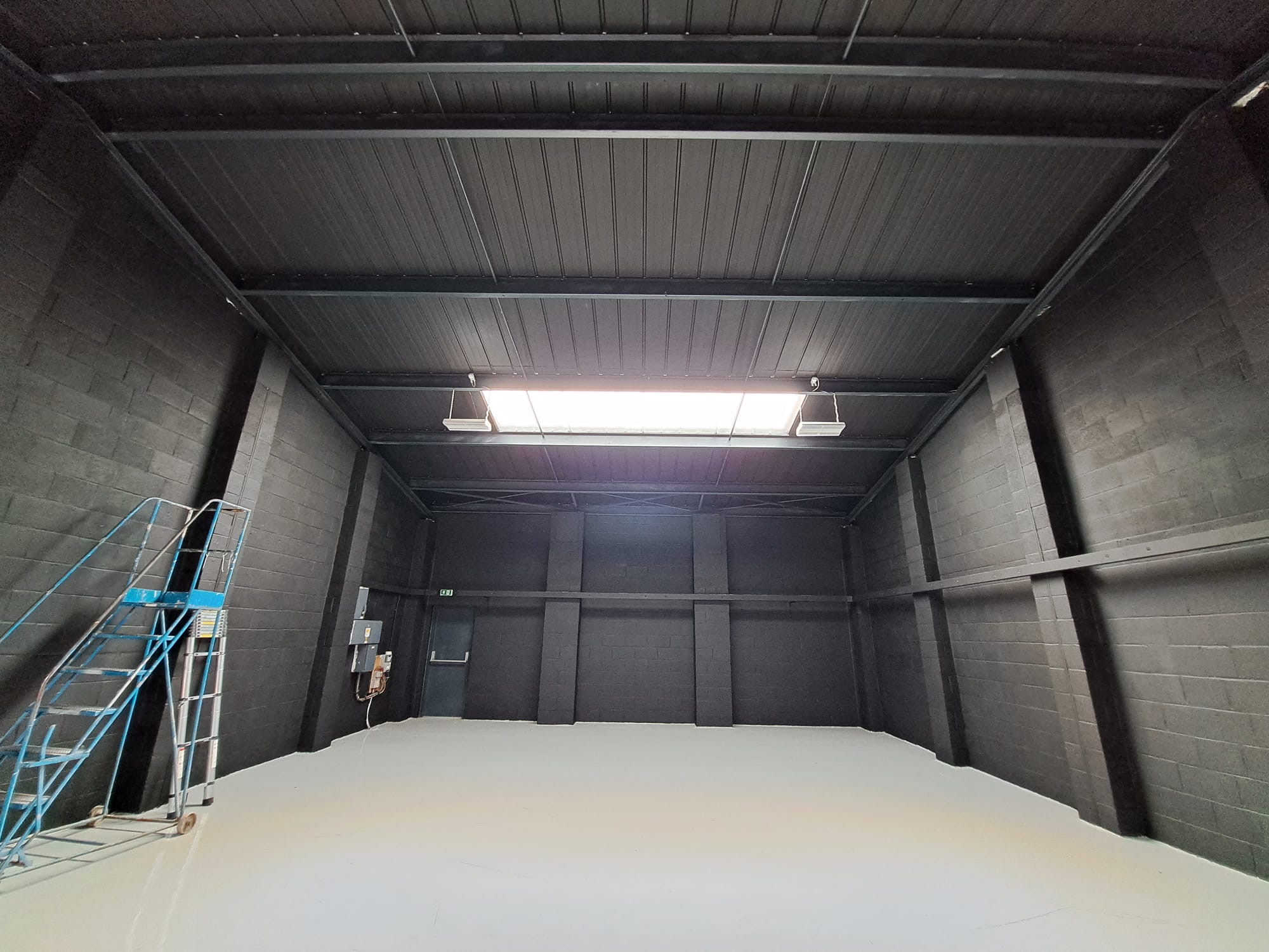 Painting & Plastering Services Luxe Brush LTD London's image