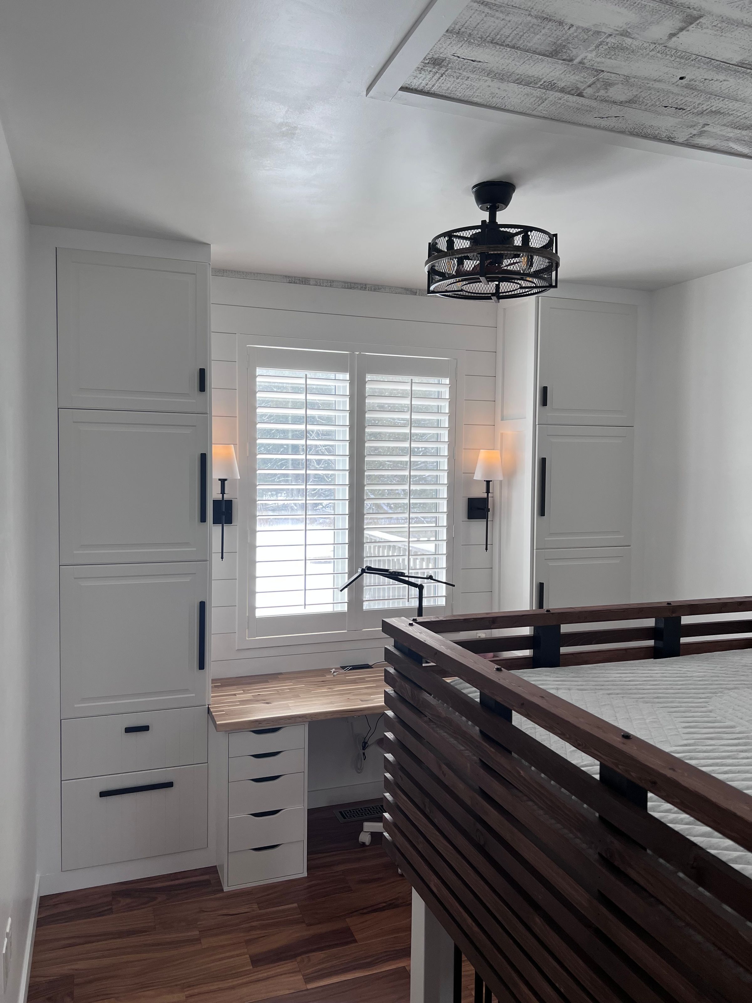 Spare bedroom office space