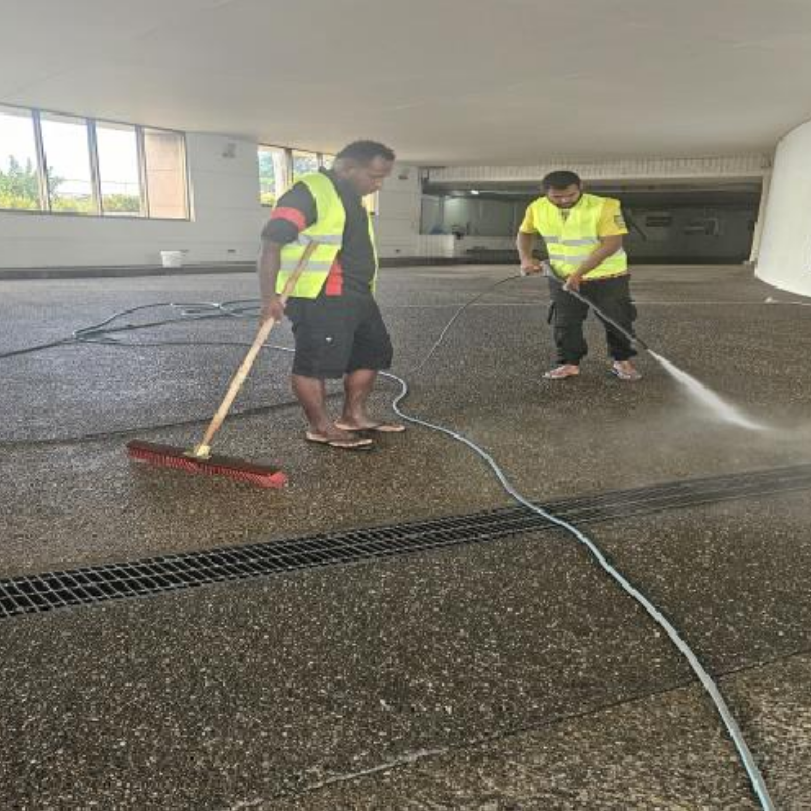 Wings & Wipes's image