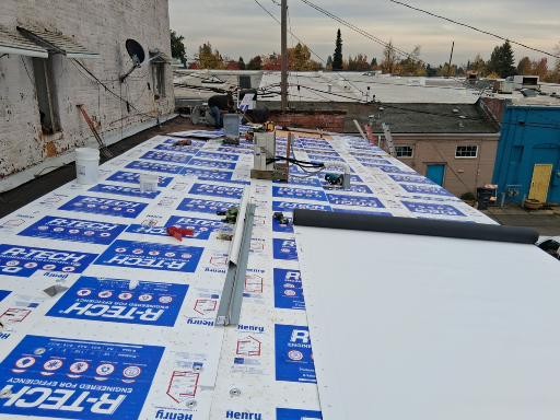 R&H Roofing & Siding | Trusted Roof & Siding Experts in OR's image