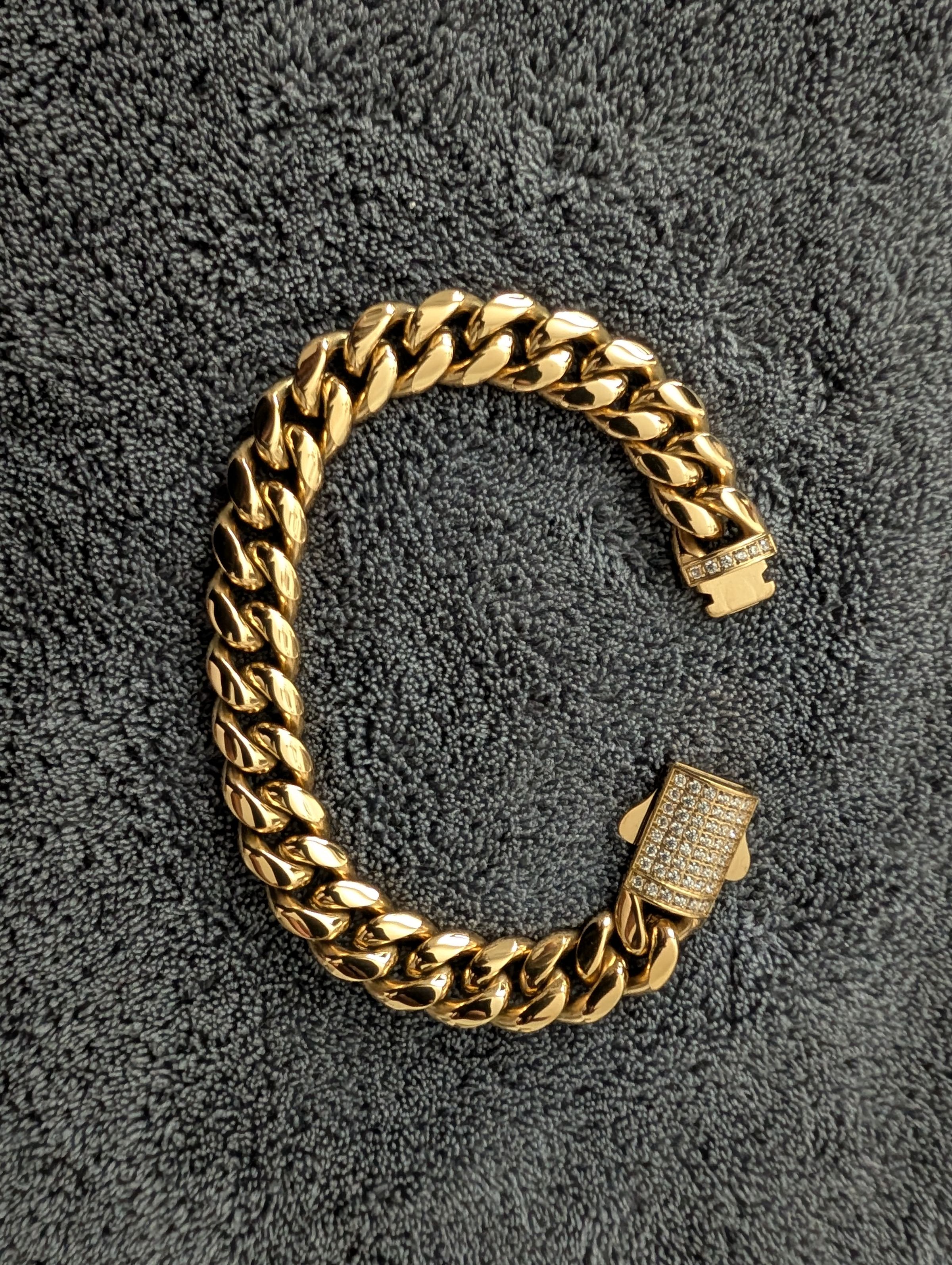 Swan Jewelz's image