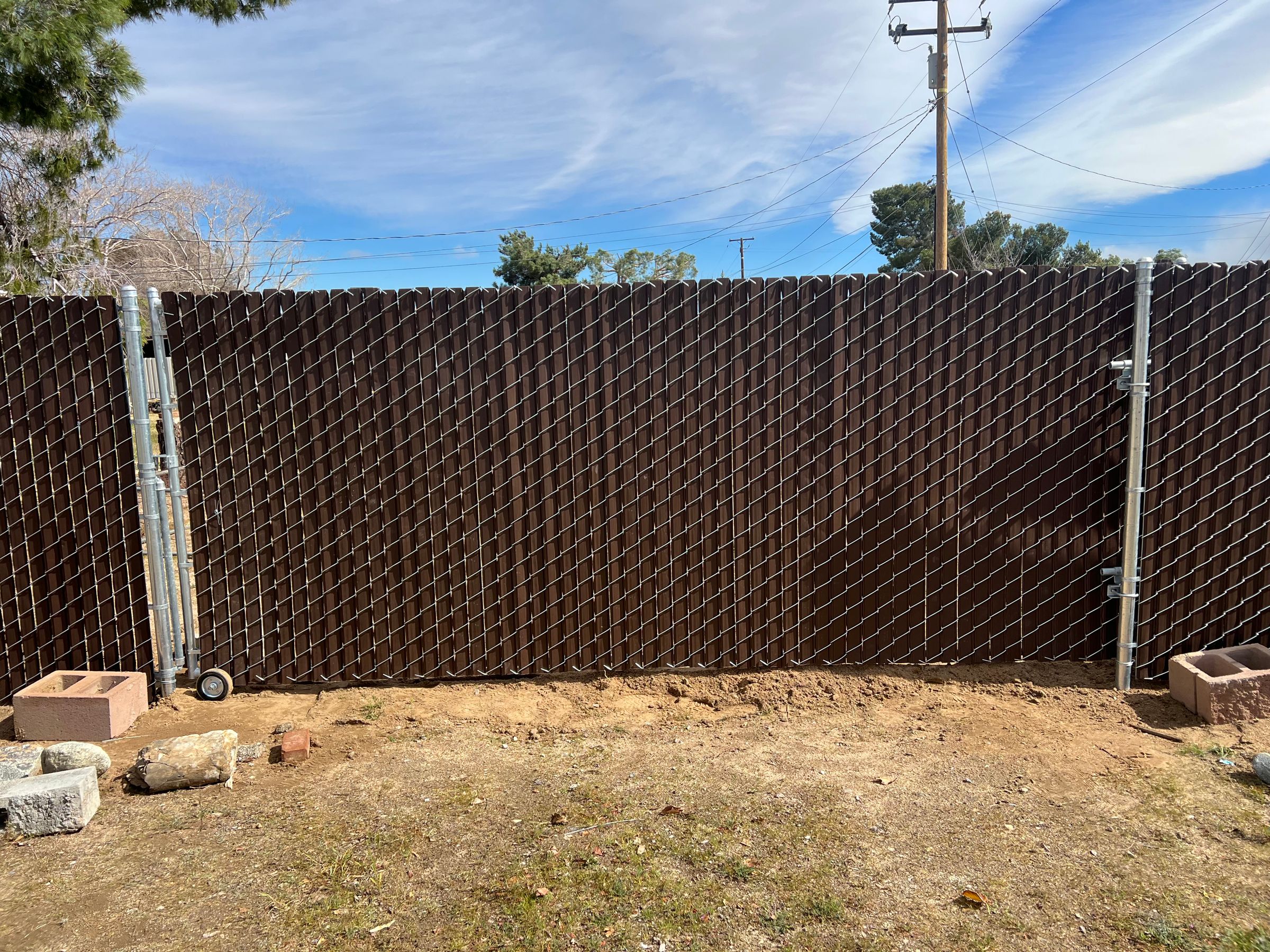 6' Privacy chain link brown