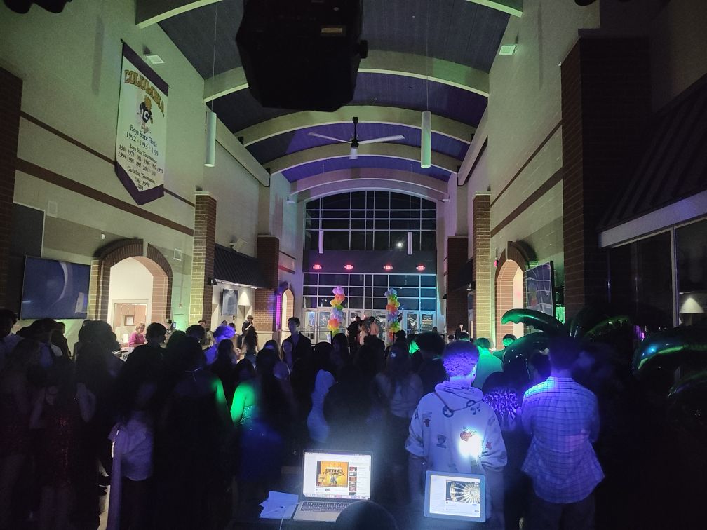 OUTLAW ENTERTAINMENT's image