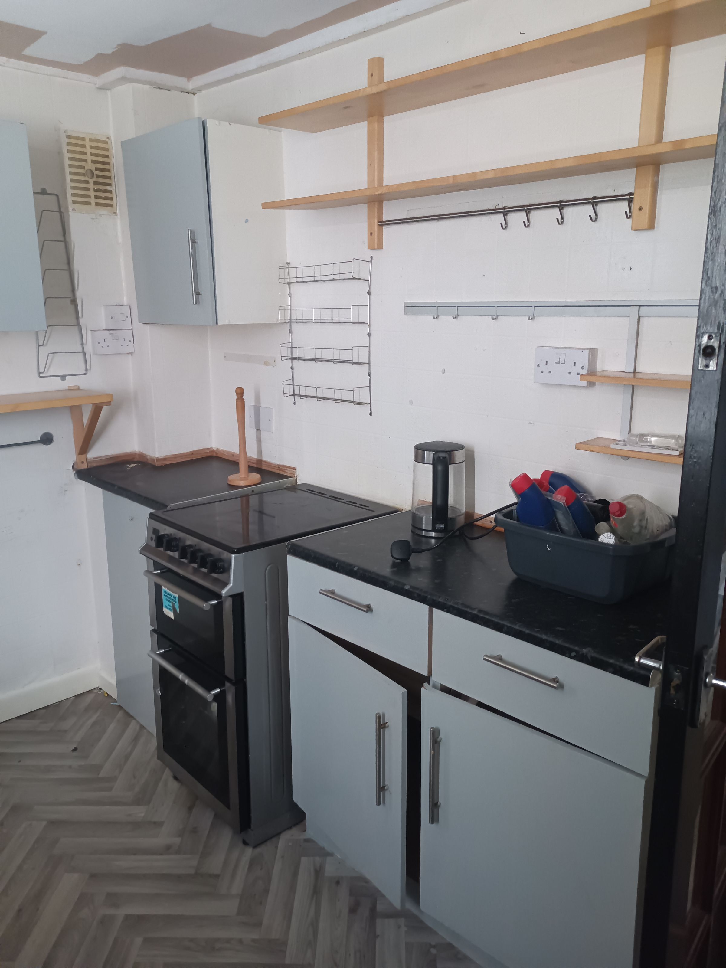 Discreet Property Sales Limited's image