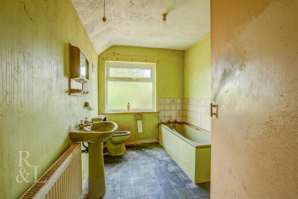 Discreet Property Sales Limited's image