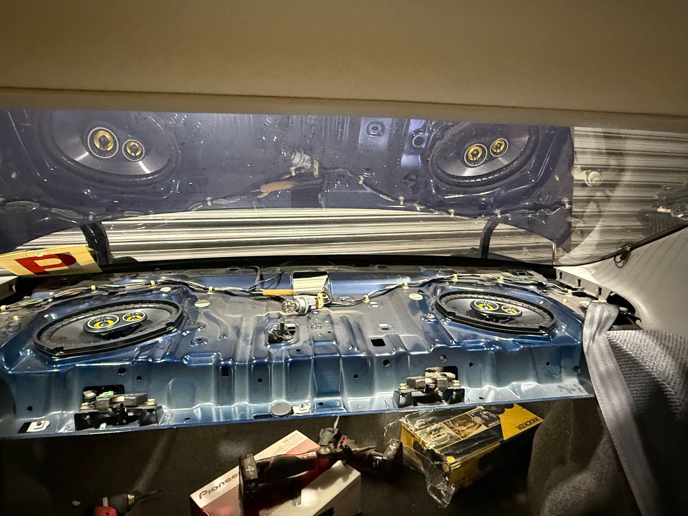 kicker 6x9 speakers on parcel shelf