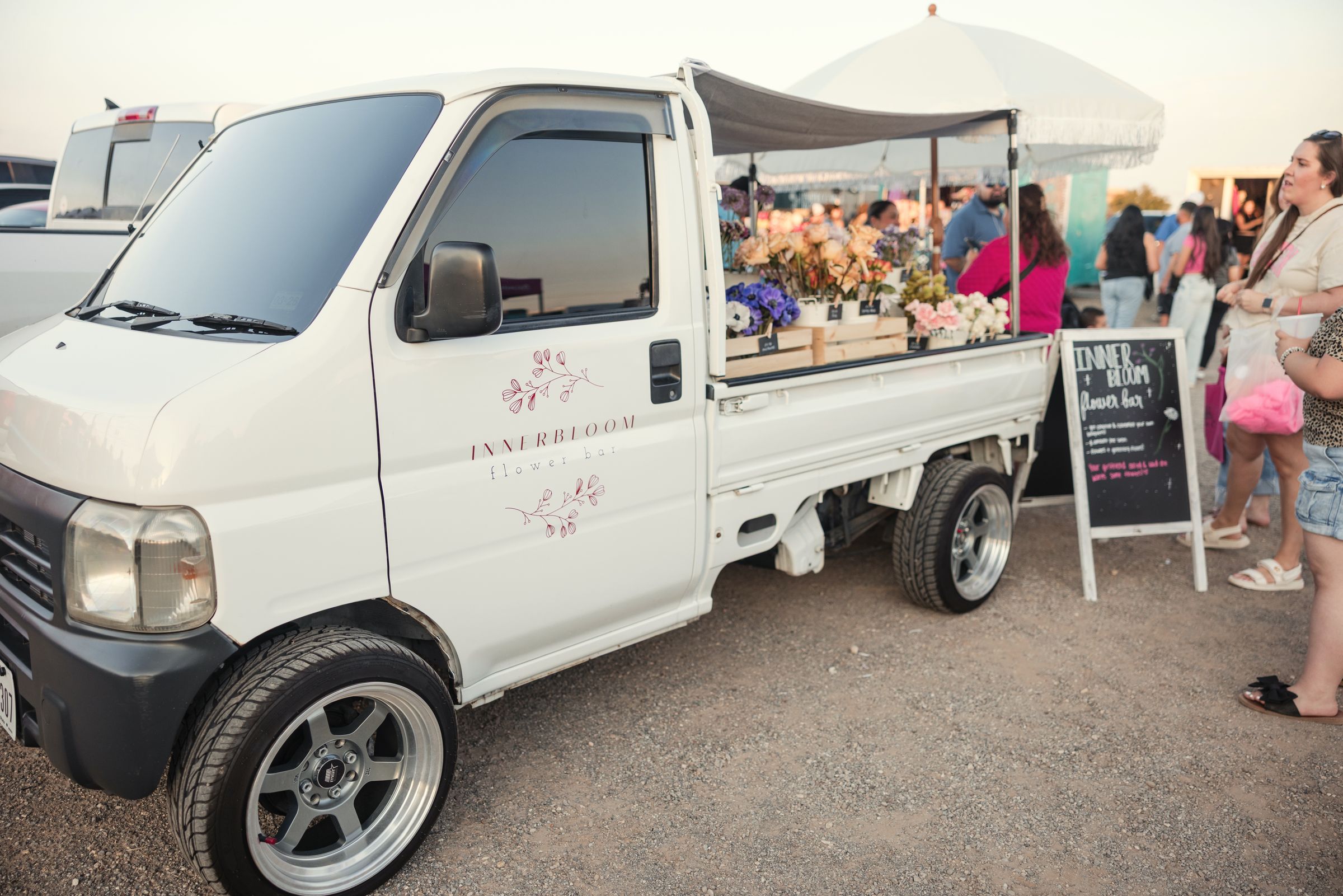 Innerbloom Flower Bar's image