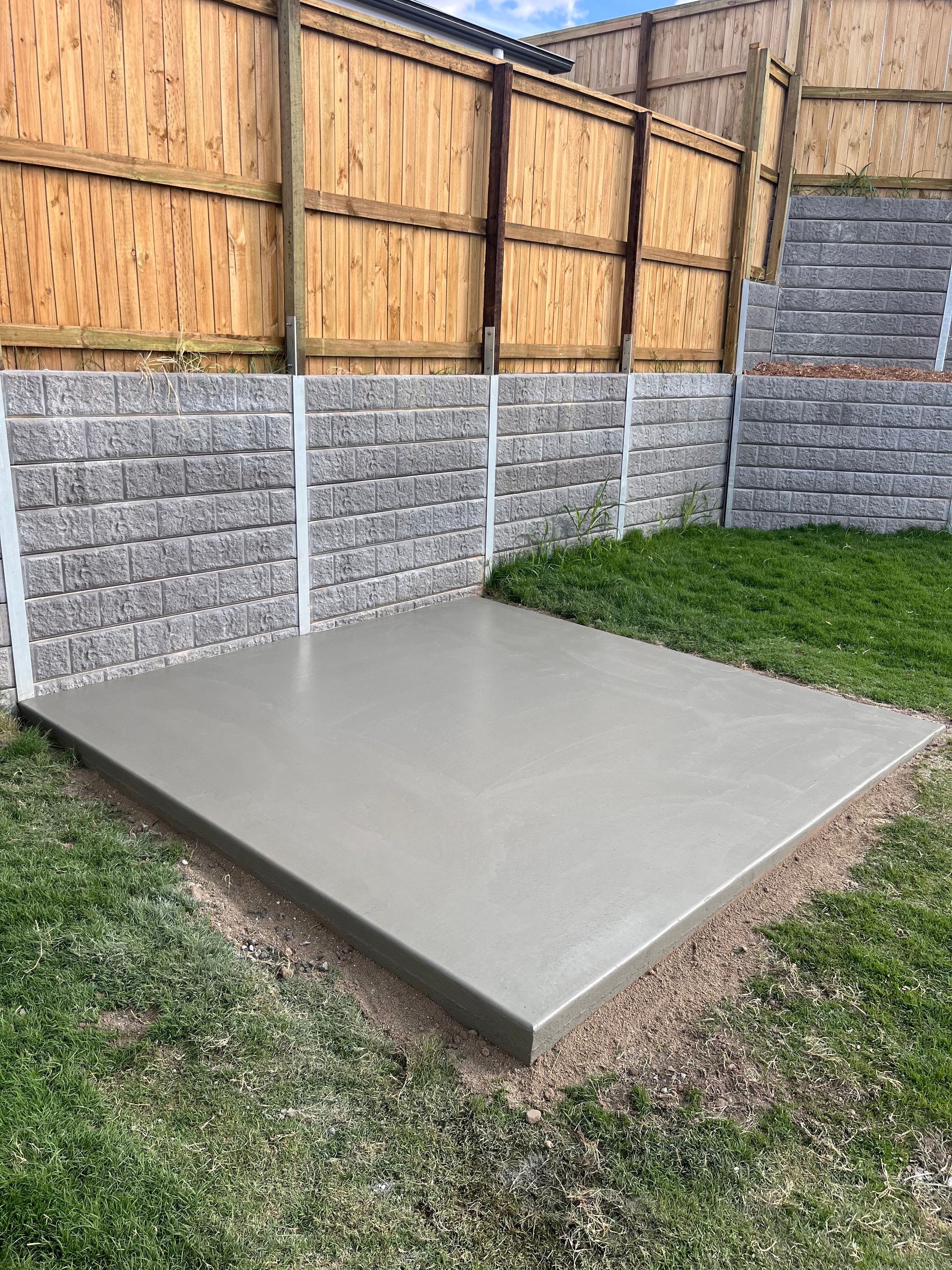 SMALL CONCRETE SLABS - BRISBANE -IPSWICH - LOGAN's image