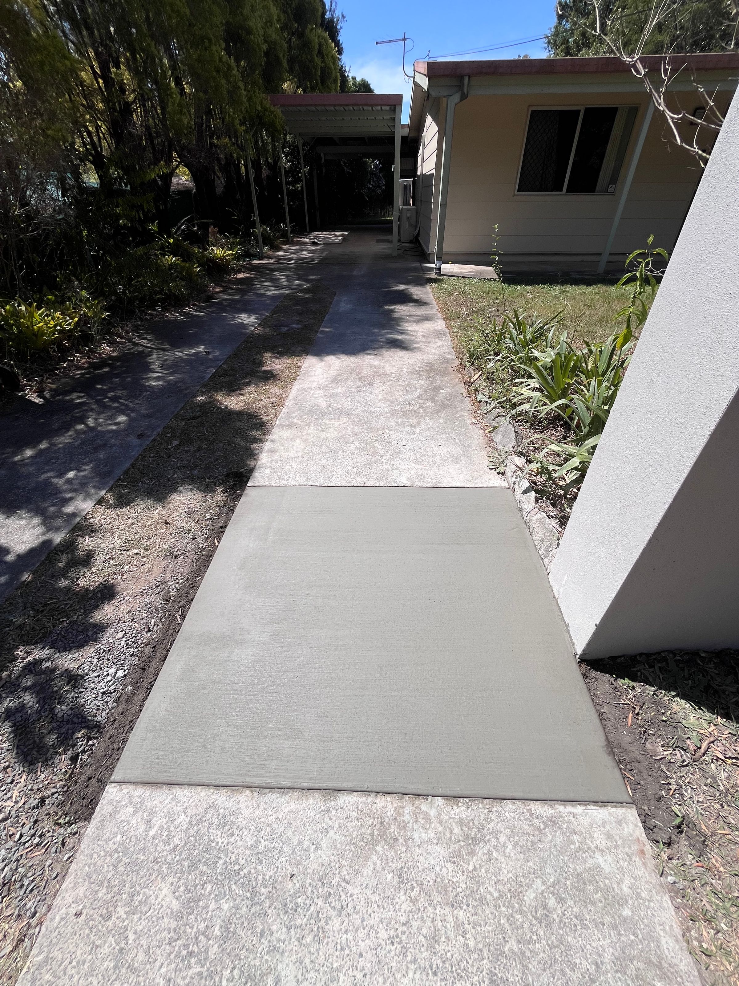 SMALL CONCRETE SLABS - BRISBANE -IPSWICH - LOGAN's image