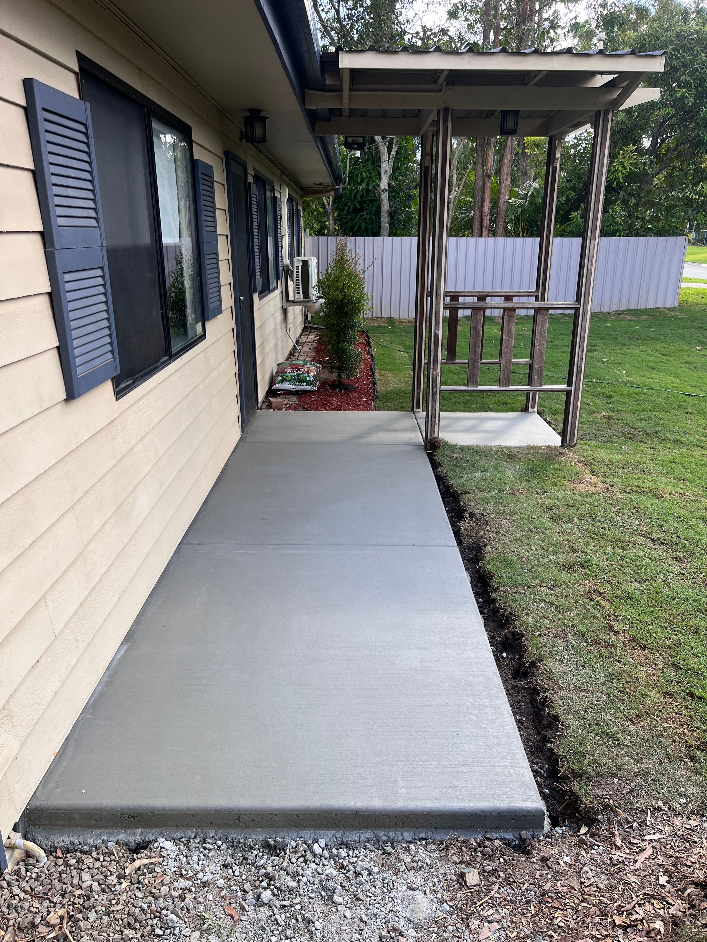 SMALL CONCRETE SLABS - BRISBANE -IPSWICH - LOGAN's image