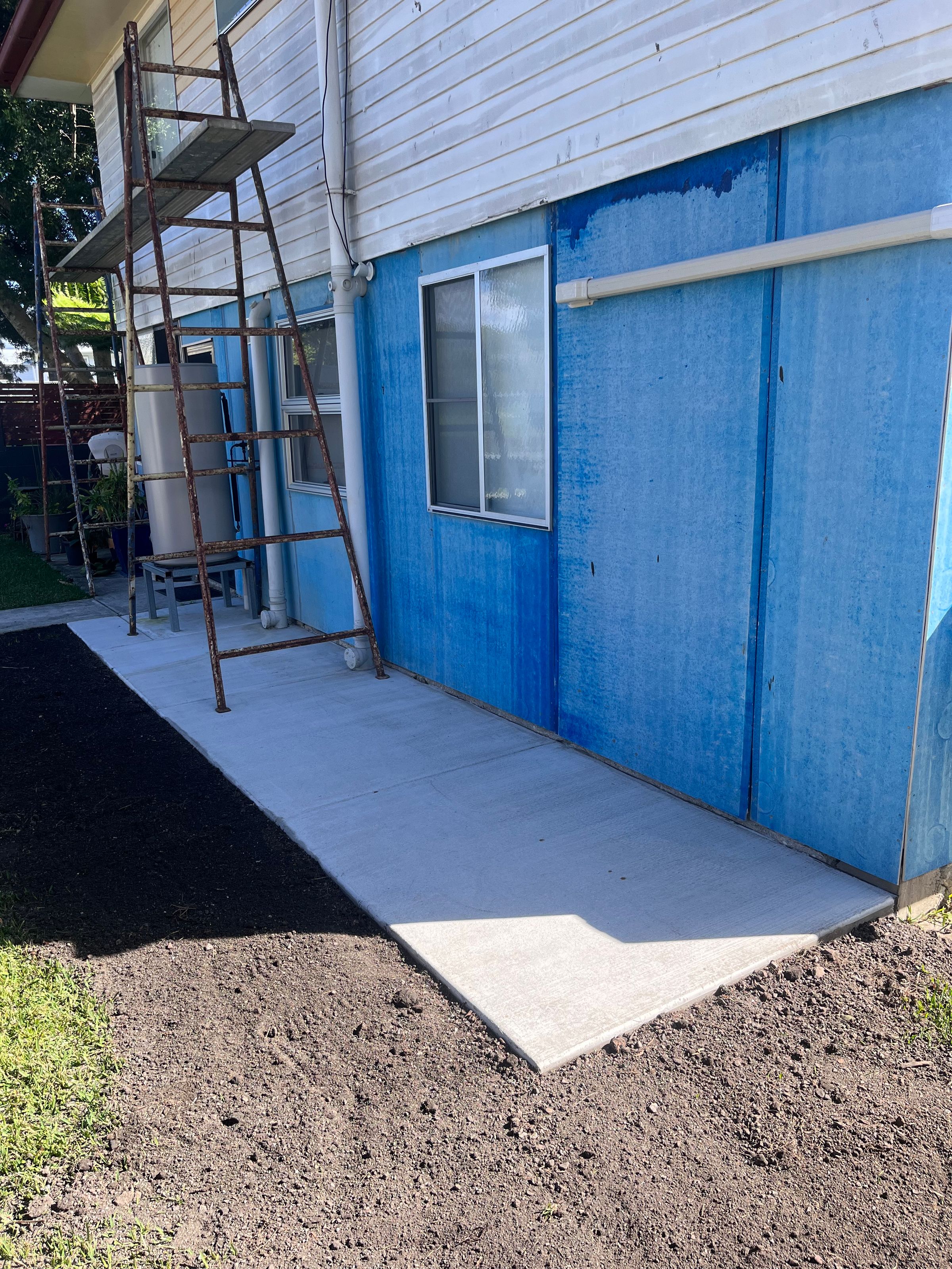 SMALL CONCRETE SLABS - BRISBANE -IPSWICH - LOGAN's image