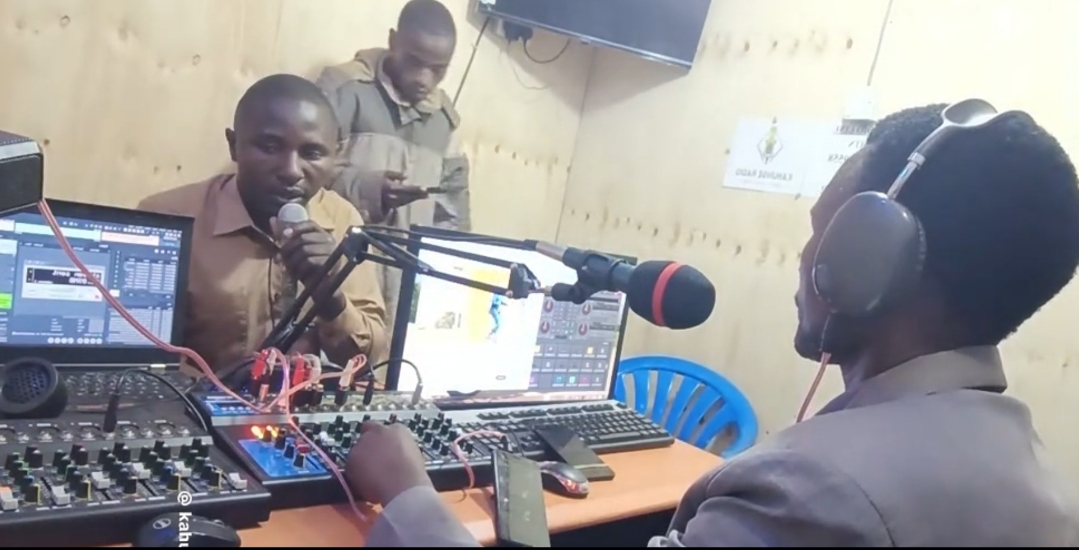 KAHUNGE RADIO APP FOR SMART TV