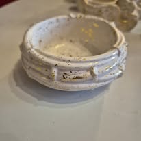 Pot en résine pour petite plante ou vide poches