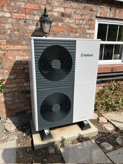 Valiant Air source Heat Pump 