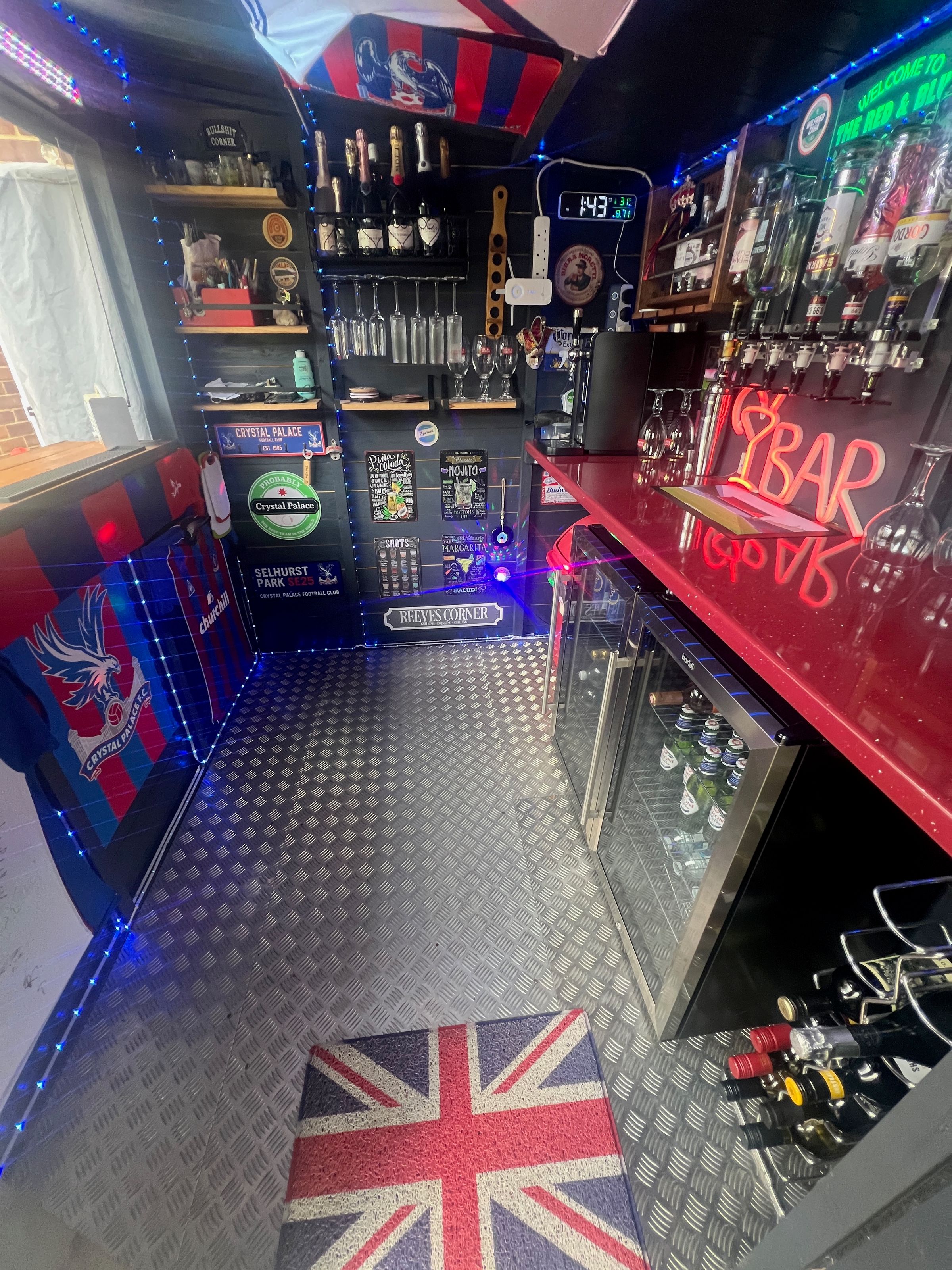 Eagle Garage / Bar Elevators's image