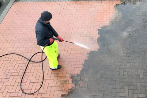 Eagle Garage / Bar Elevators's image