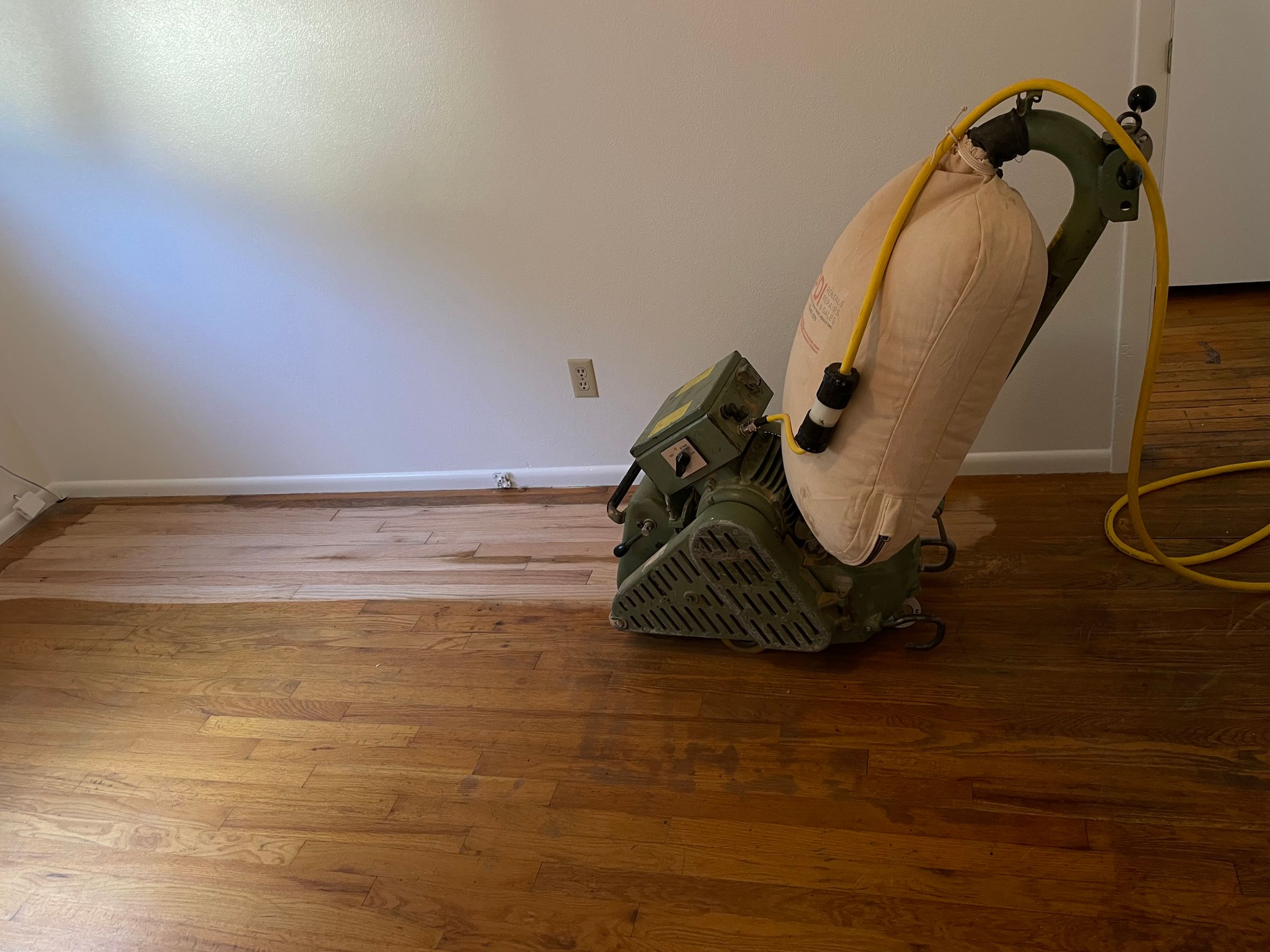 M&V FLOORING&REMODELING INC.'s image