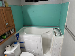 Colton Senior Tub