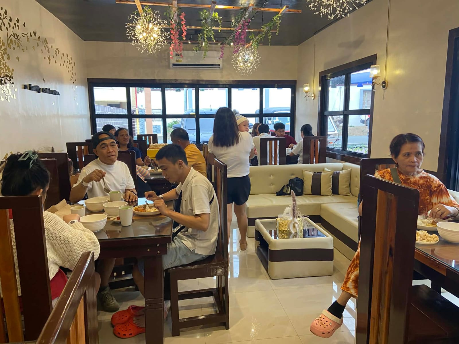 L A   C A S A   D A L I S A Y's image