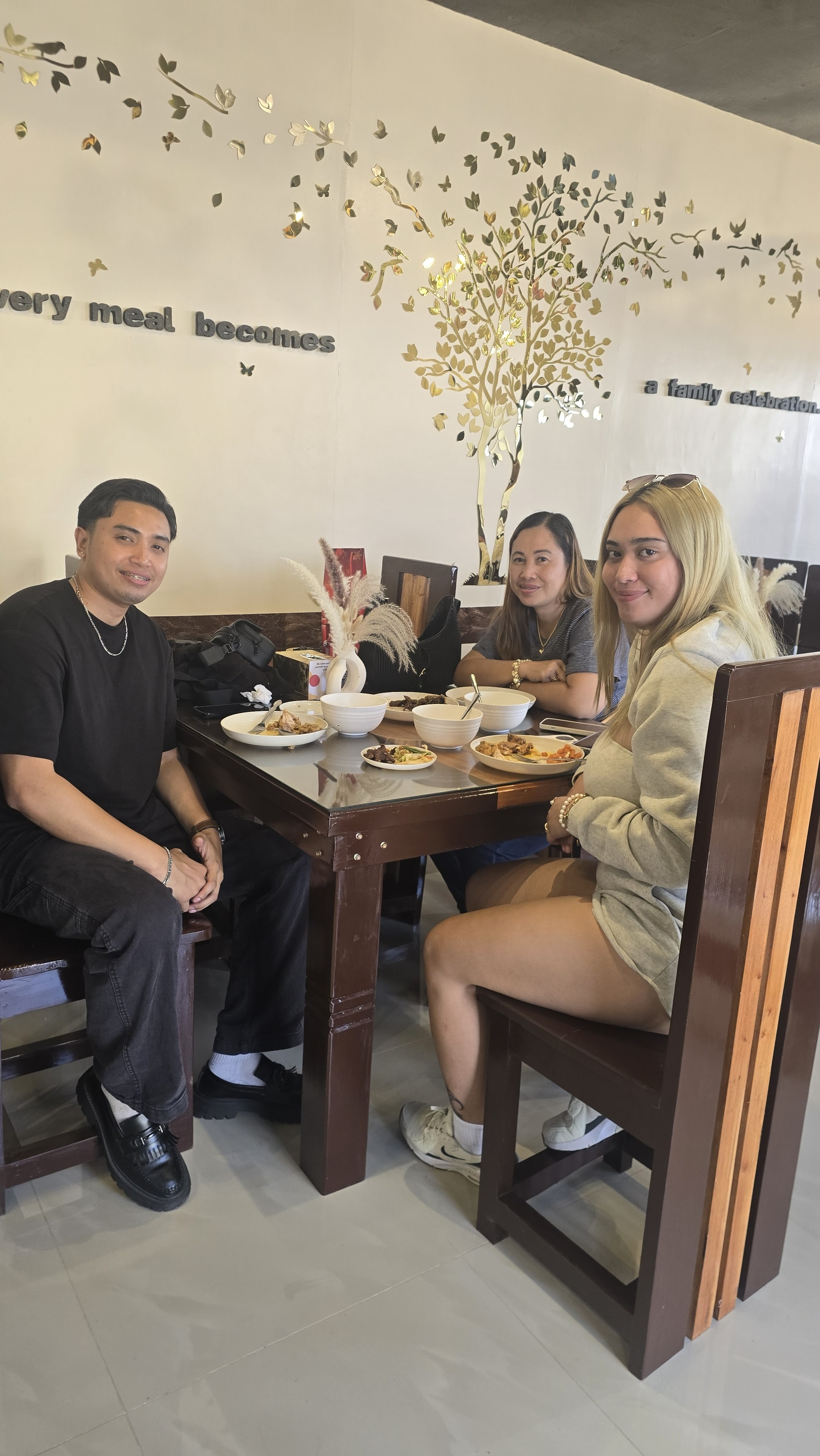 L A   C A S A   D A L I S A Y's image