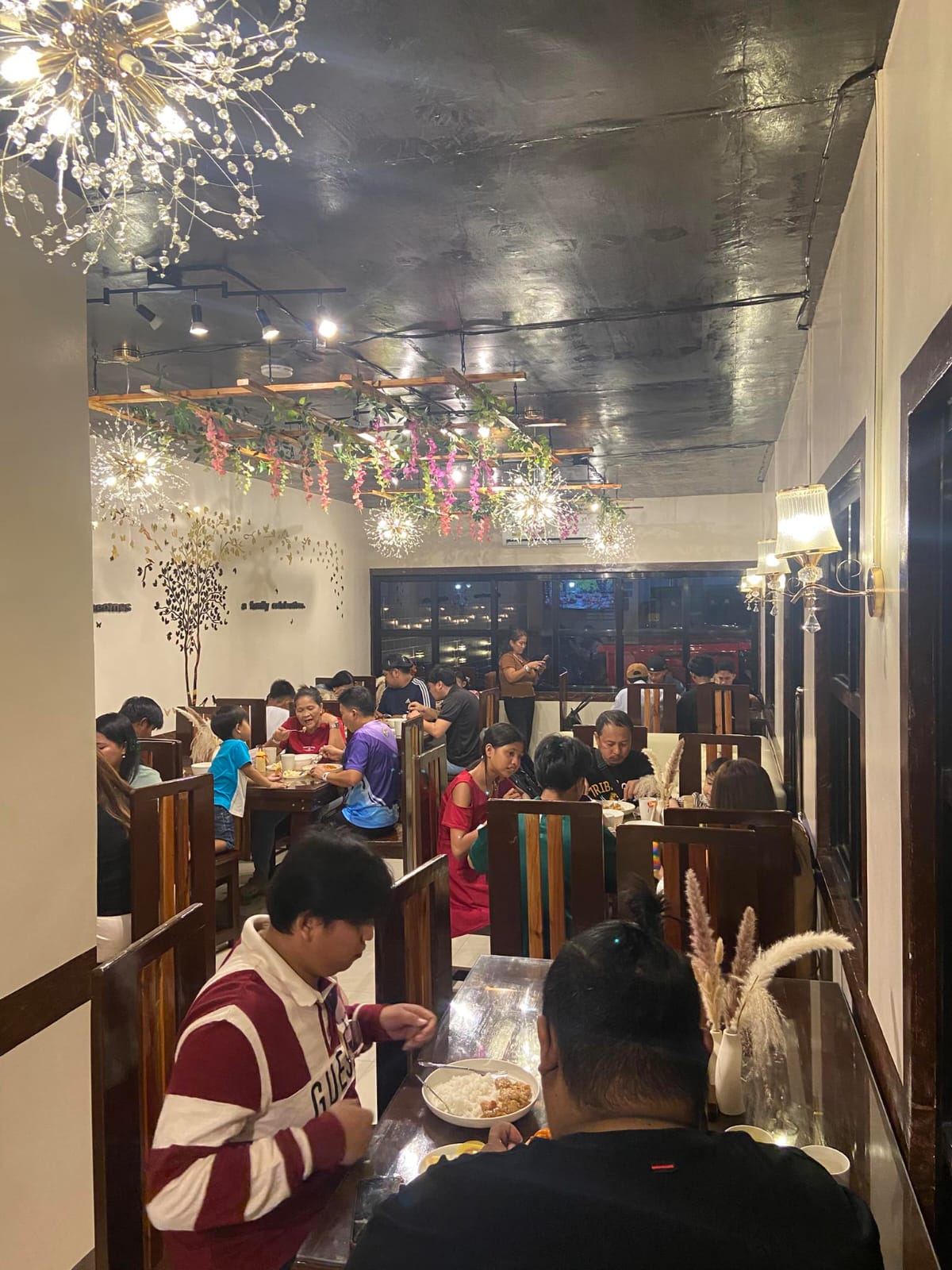 L A   C A S A   D A L I S A Y's image